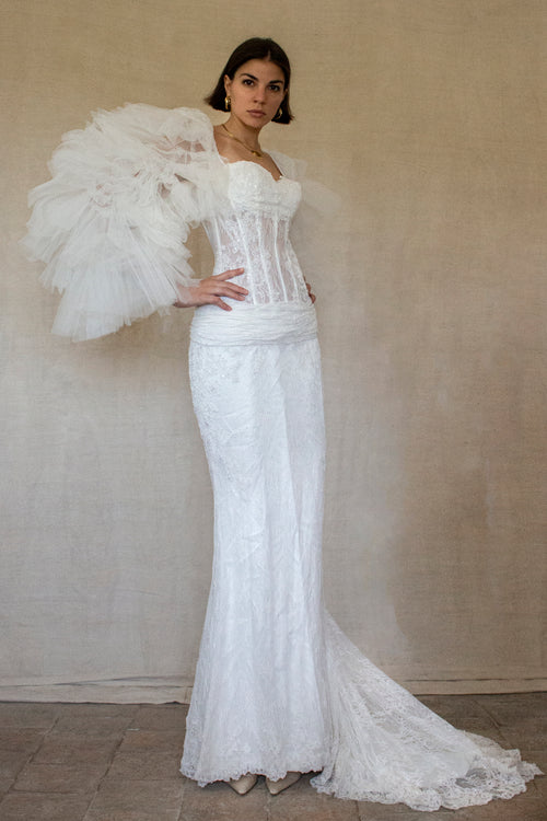 281 - SENSUAL BACKLESS BRIDAL GOWN: NUDE EFFECT EMBROIDERY & VAPOROUS TULLE RUFFLE SLEEVES - Vague atelier