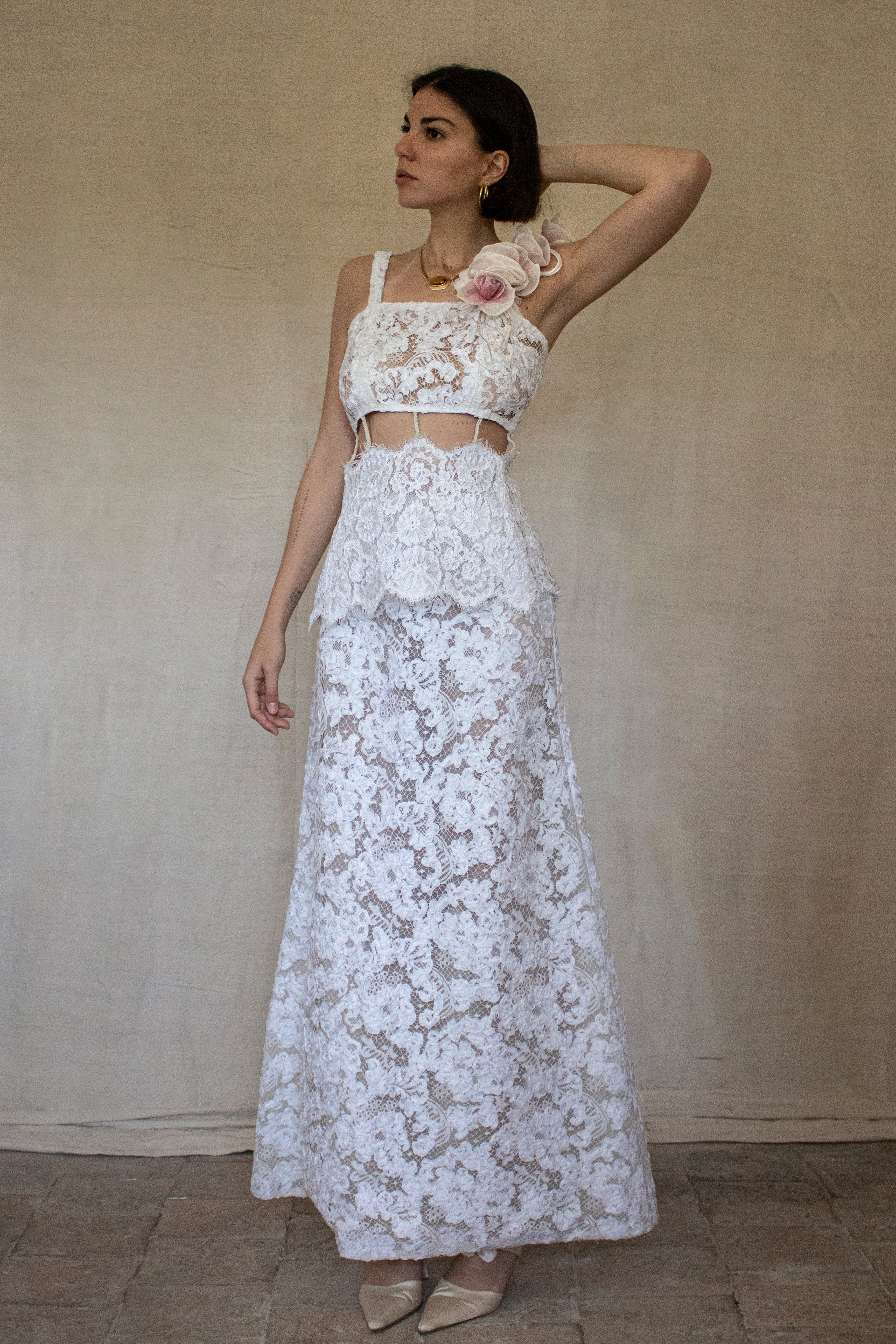 282 - BOHO VINTAGE TWO-PIECE BRIDAL SET: 1960S FULL LACE SKIRT & CROP TOP WITH MINI CAPE