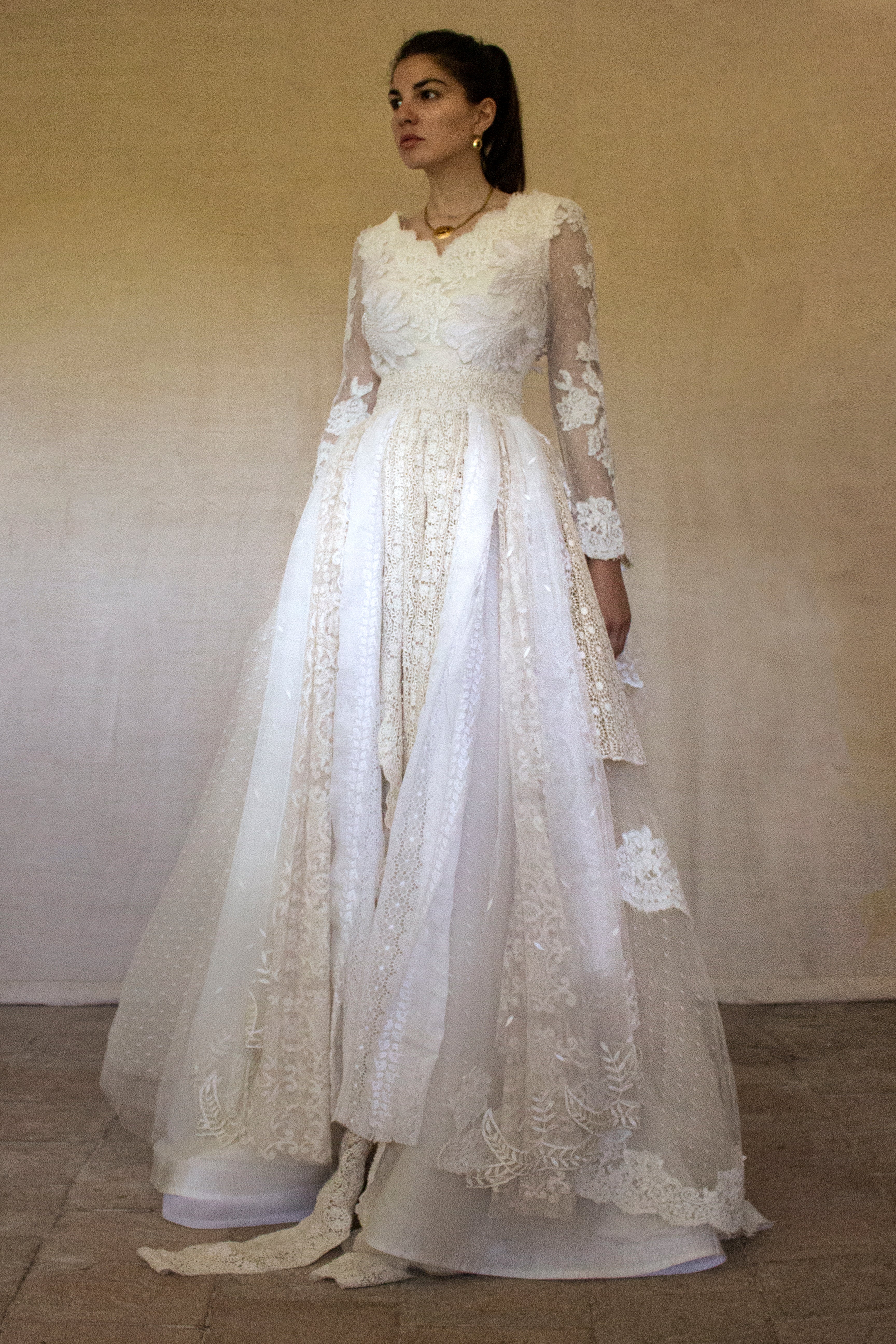 356 - VINTAGE 90s UPCYCLED LACE WEDDING DRESS: IVORY GOWN WITH POLKA DOT TULLE & ANTIQUE MACRAME DETAILS - Vague atelier