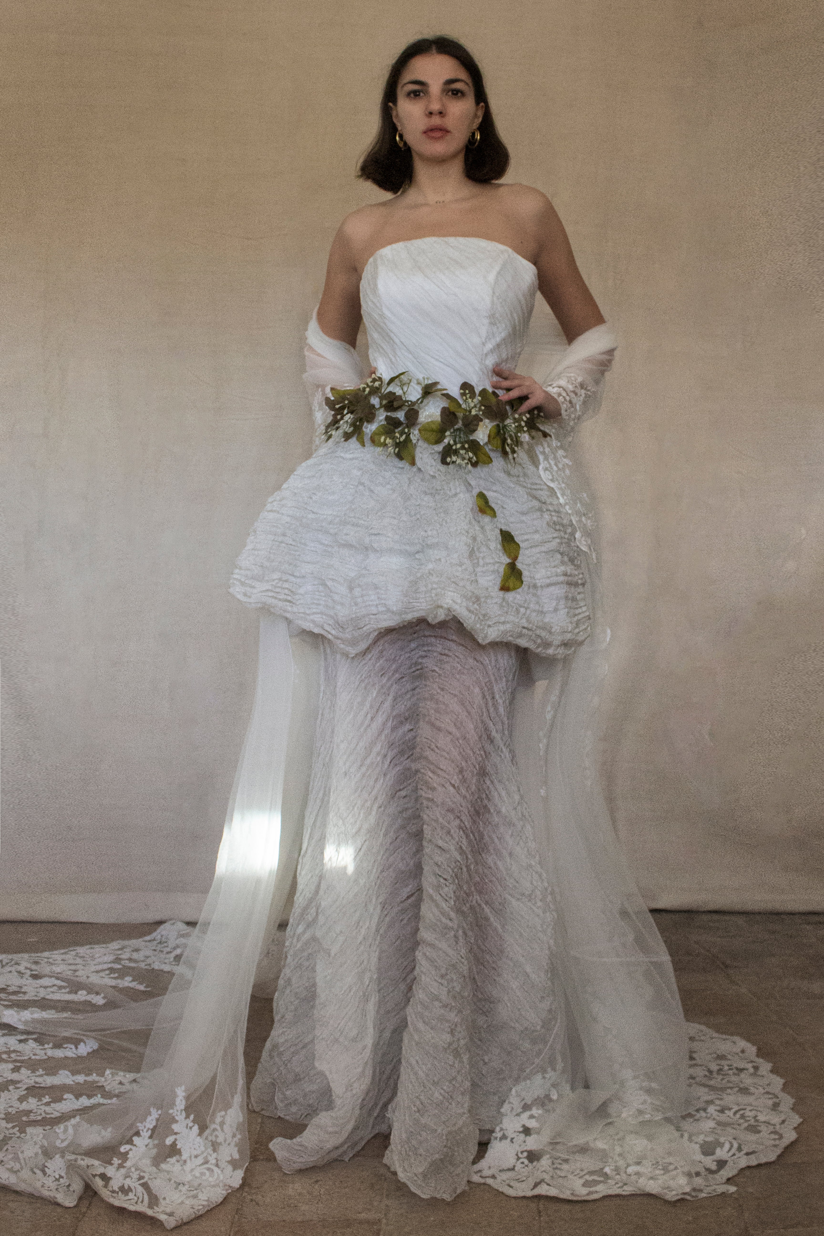 324 - PEARL GREY VINTAGE WEDDING DRESS: A ROMANTIC & UNIQUE BUCOLIC MASTERPIECE