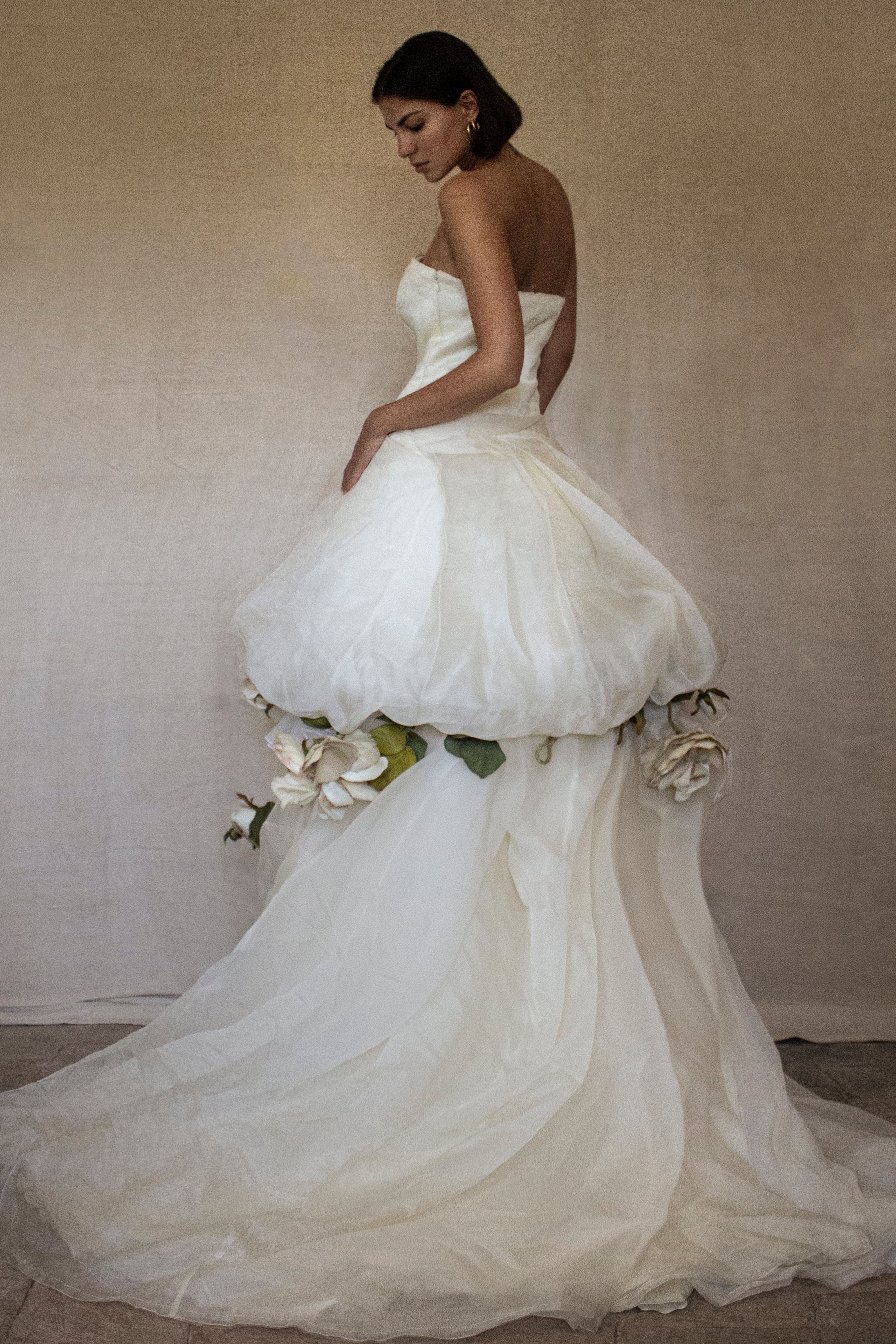 302 - ROMANTIC COUTURE IVORY CRINKLE SILK GOWN: OFF-THE-SHOULDER BALLOON SKIRT WITH MAXI FLORAL RAMAGE