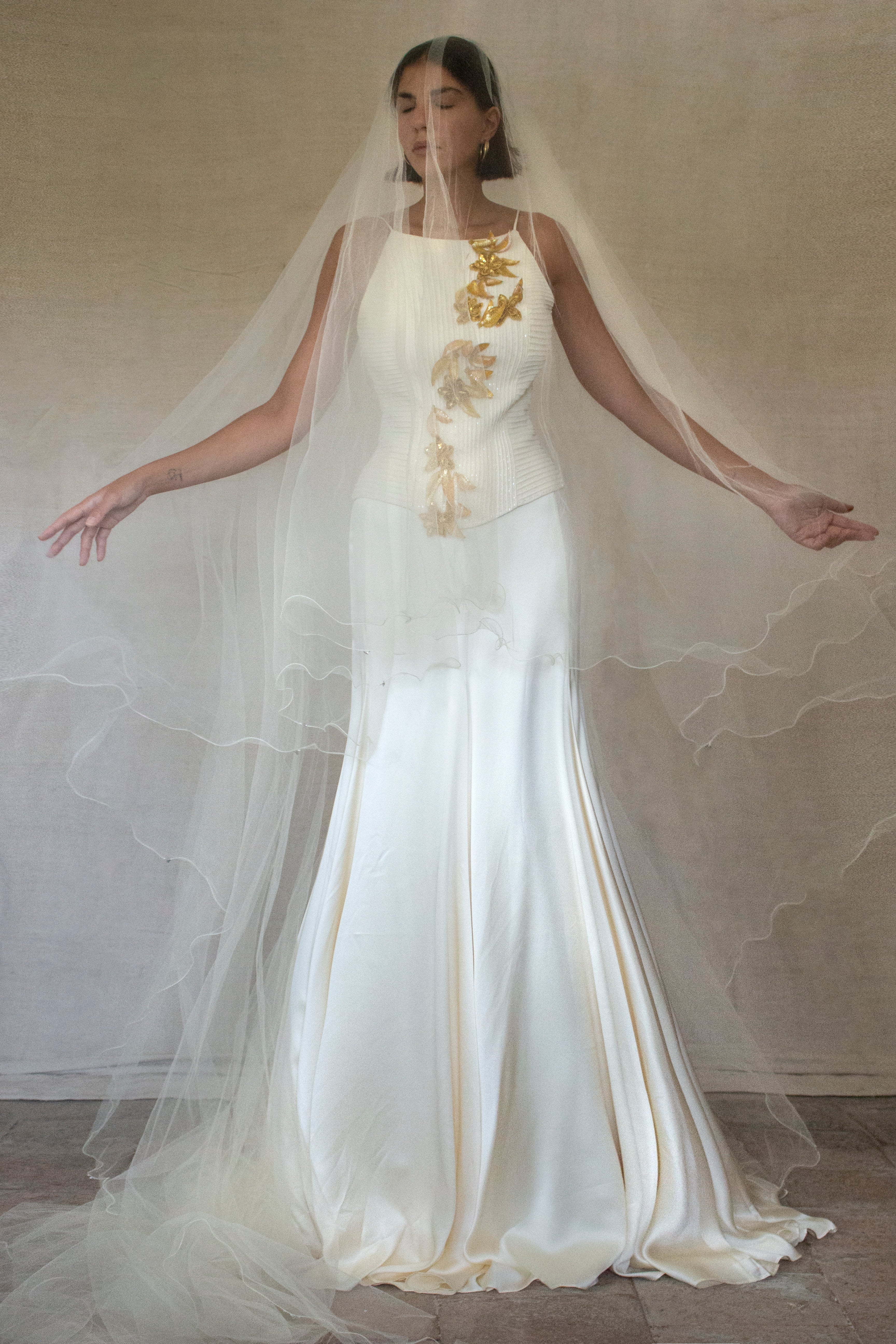 300 - SOPHISTICATED PURE SILK VINTAGE BRIDAL SET: HALTER TOP WITH ANTIQUE GOLD SEQUIN FLOWERS & MATCHING VEIL