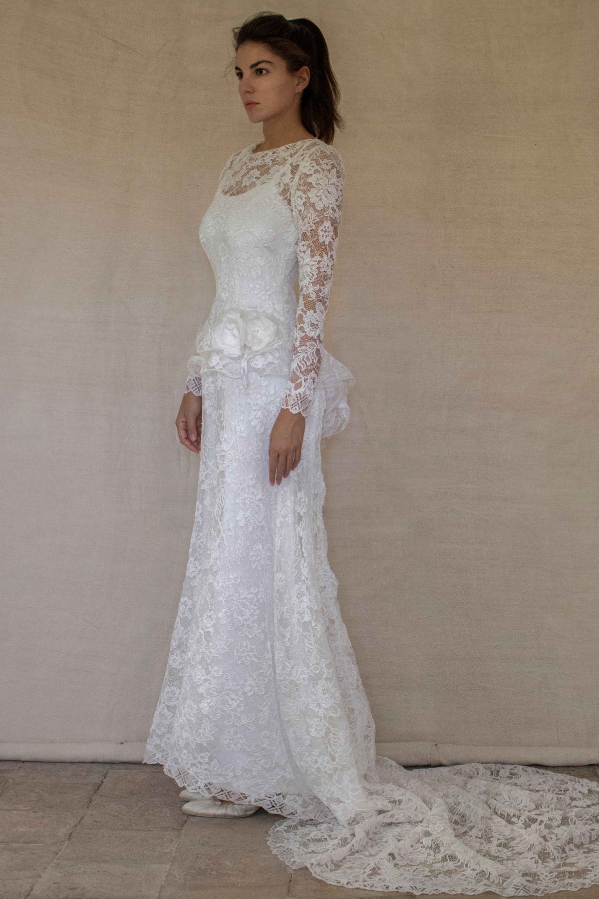 1980s Vintage Macramé Lace Sheath Wedding Dress | Full Train Gown - 377