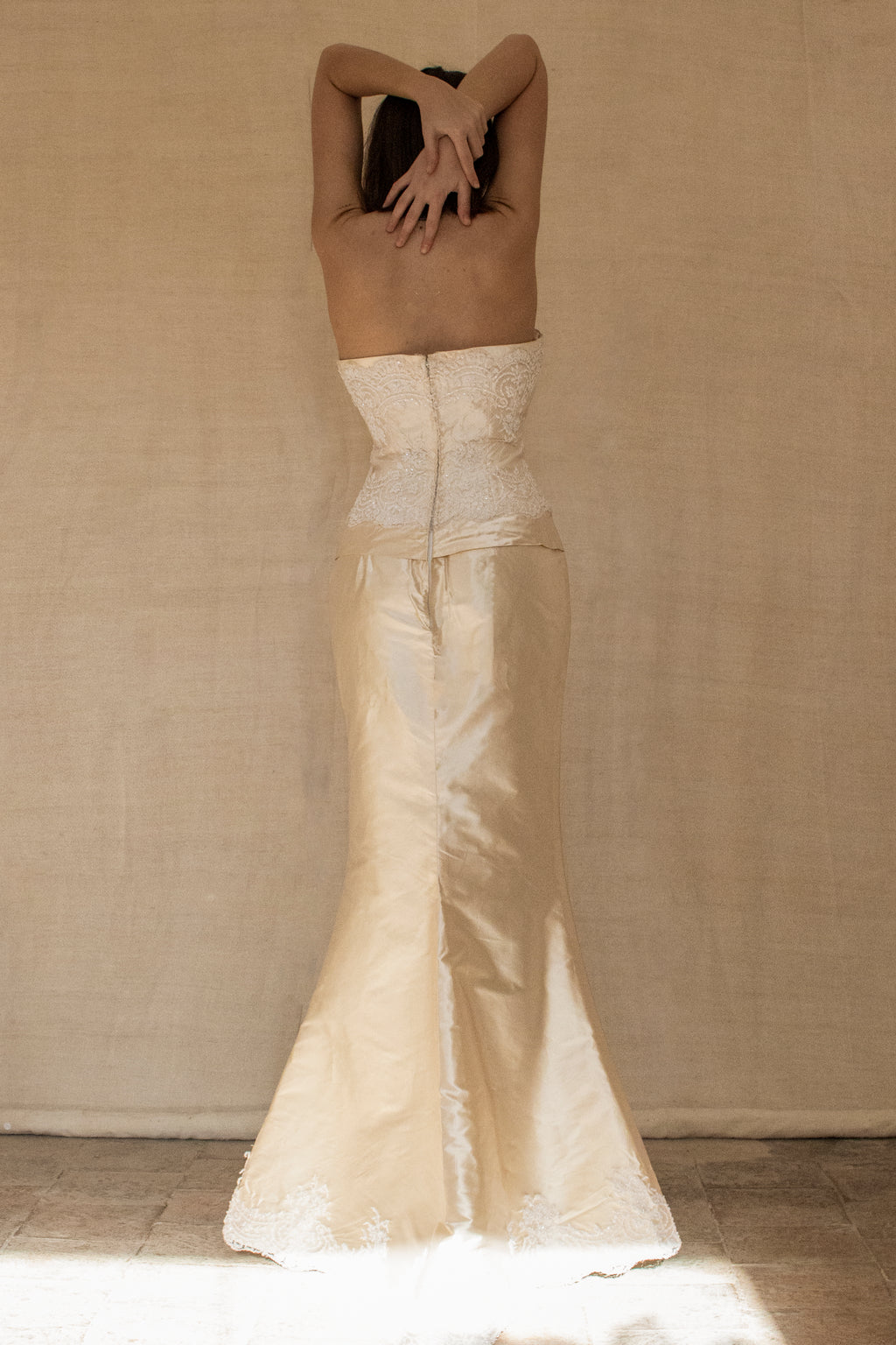 334 - IVORY SILK MIKADO VINTAGE WEDDING DRESS: COLUMN GOWN WITH EMBROIDERED CAPE & CRYSTALS - Vague atelier
