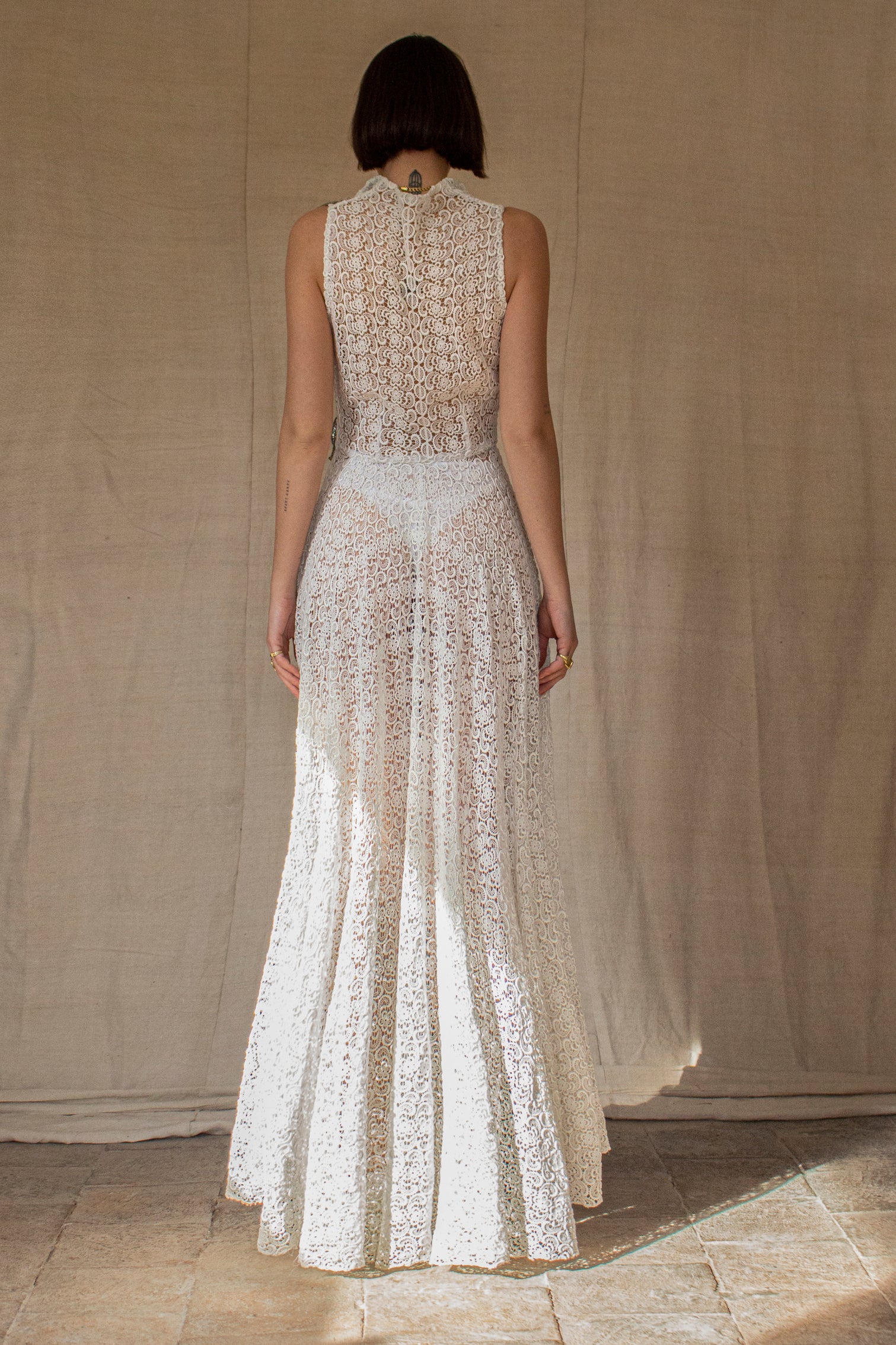 265 - RARE BOHO VINTAGE MACRAMÉ LACE SHIRT-DRESS: SOPHISTICATED CHEMISIER BRIDAL GOWN WITH SILVER SEQUINS