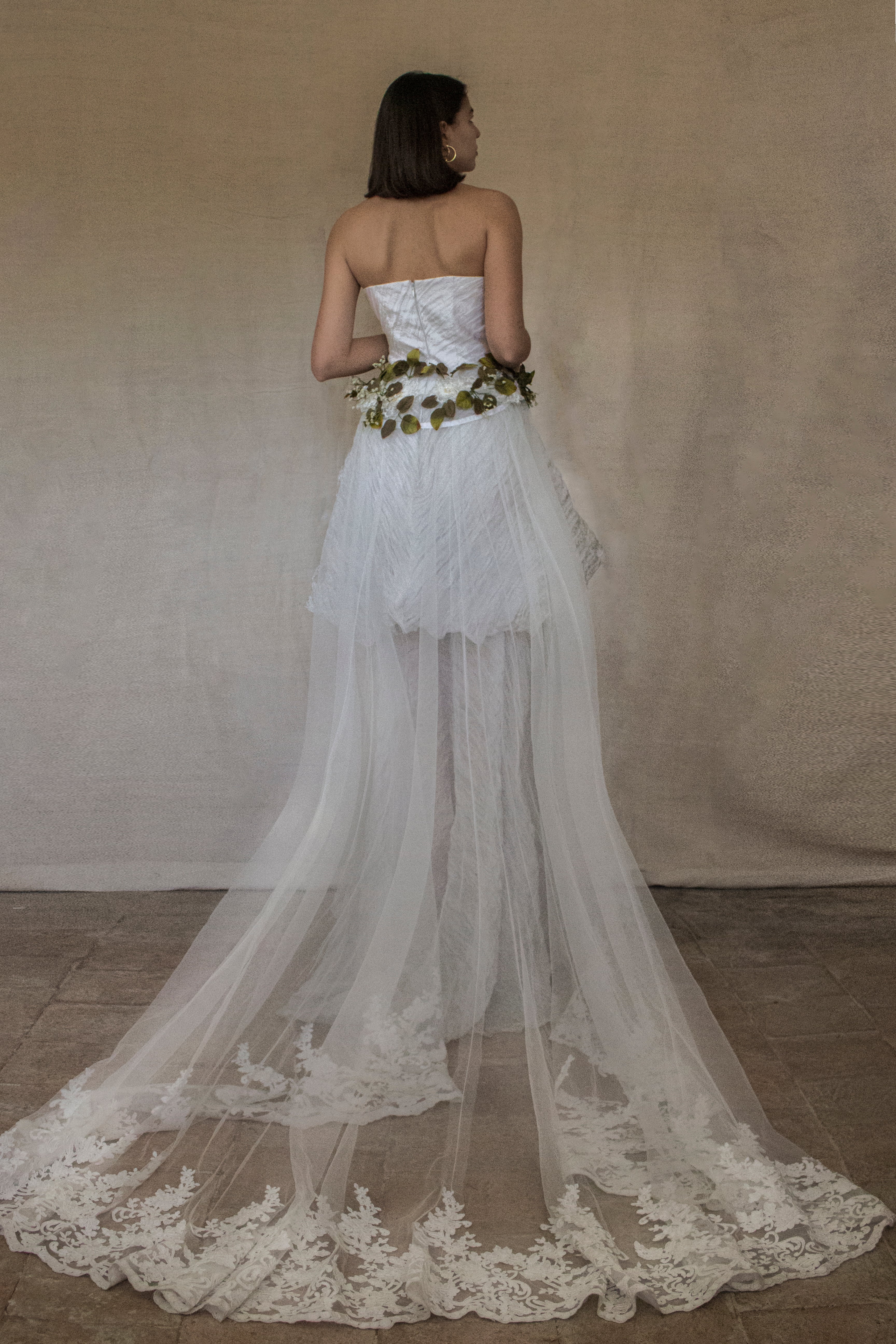 324 - PEARL GREY VINTAGE WEDDING DRESS: A ROMANTIC & UNIQUE BUCOLIC MASTERPIECE