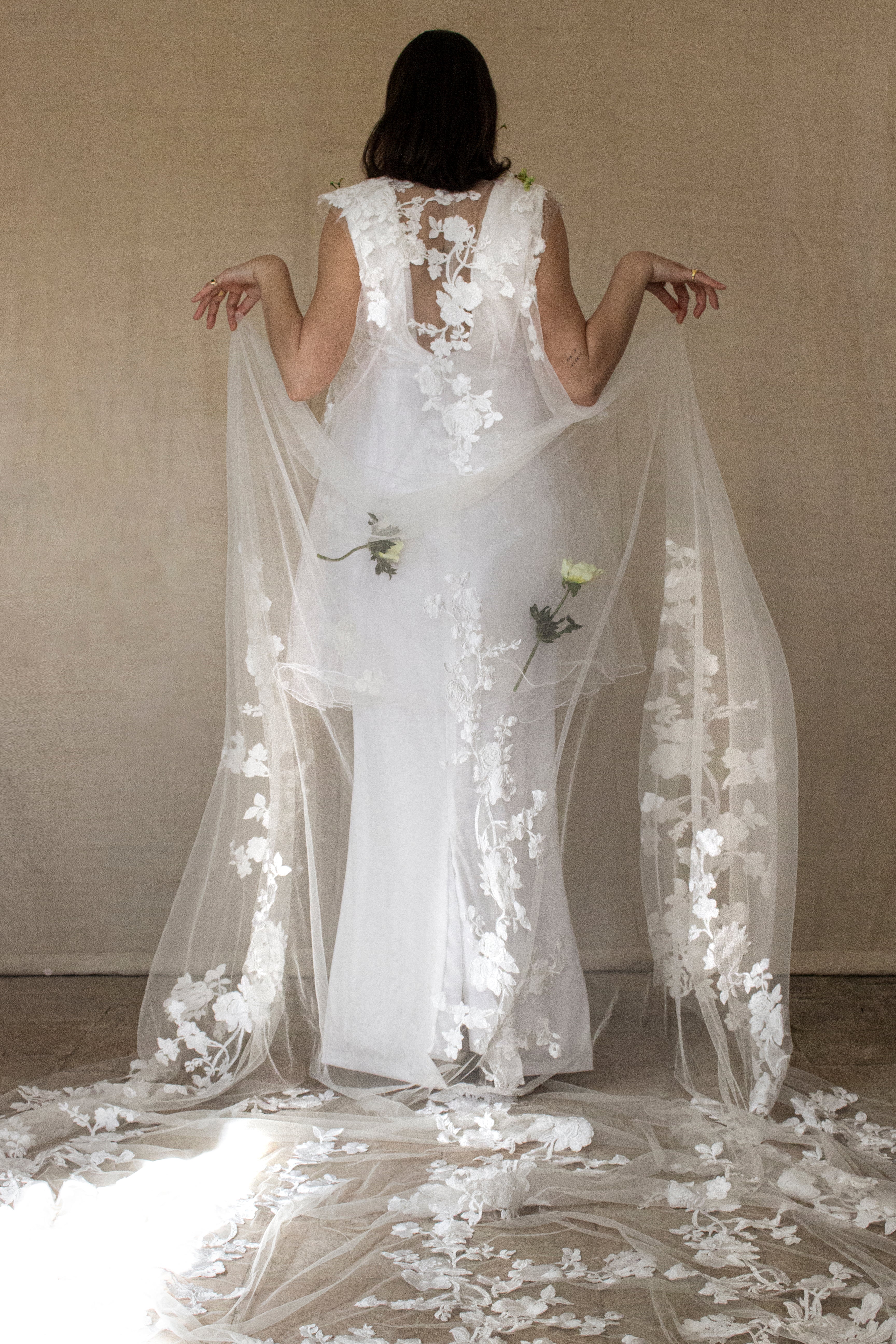350 - UNIQUE VINTAGE UPCYCLED WEDDING DRESS: PEARL GREY VELVET SHEATH WITH TUTU & MAXI EMBROIDERED BRIDAL CAPE, SPRING BOHO STYLE - Vague atelier