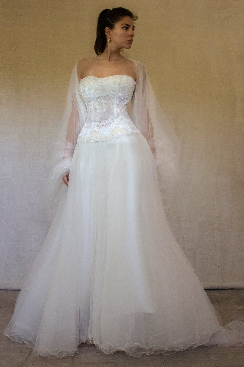 361 - VINTAGE PRINCESS WEDDING DRESS: ECRU SILK TULLE GOWN WITH EMBROIDERED STRAPLESS BODICE