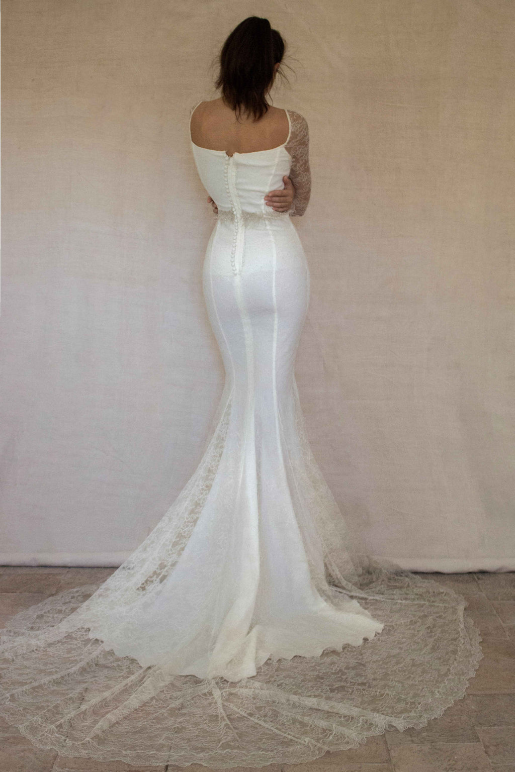 Vintage Chantilly Lace Mermaid Wedding Dress | Full Train Gown - 379