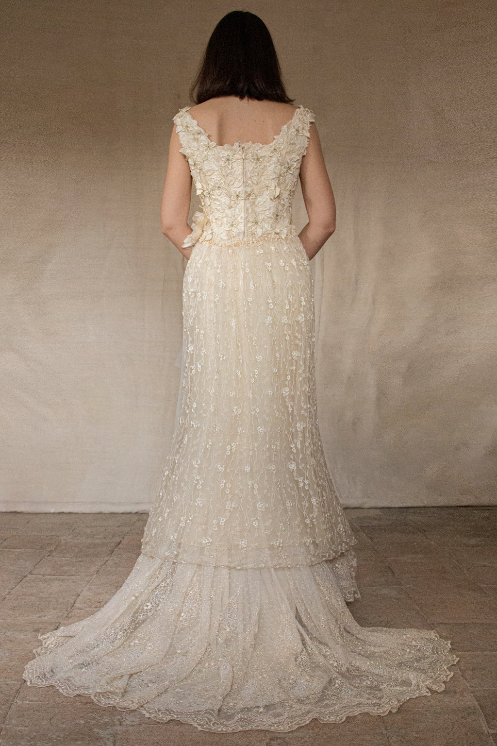 343 - UNIQUE UPCYCLED LACE WEDDING DRESS: VINTAGE BOHO BRIDAL GOWN, 50S 70S SILK EMBROIDERY, GOLD & SILVER LUXURY SUSTAINABLE WEDDING DRESS - Vague atelier