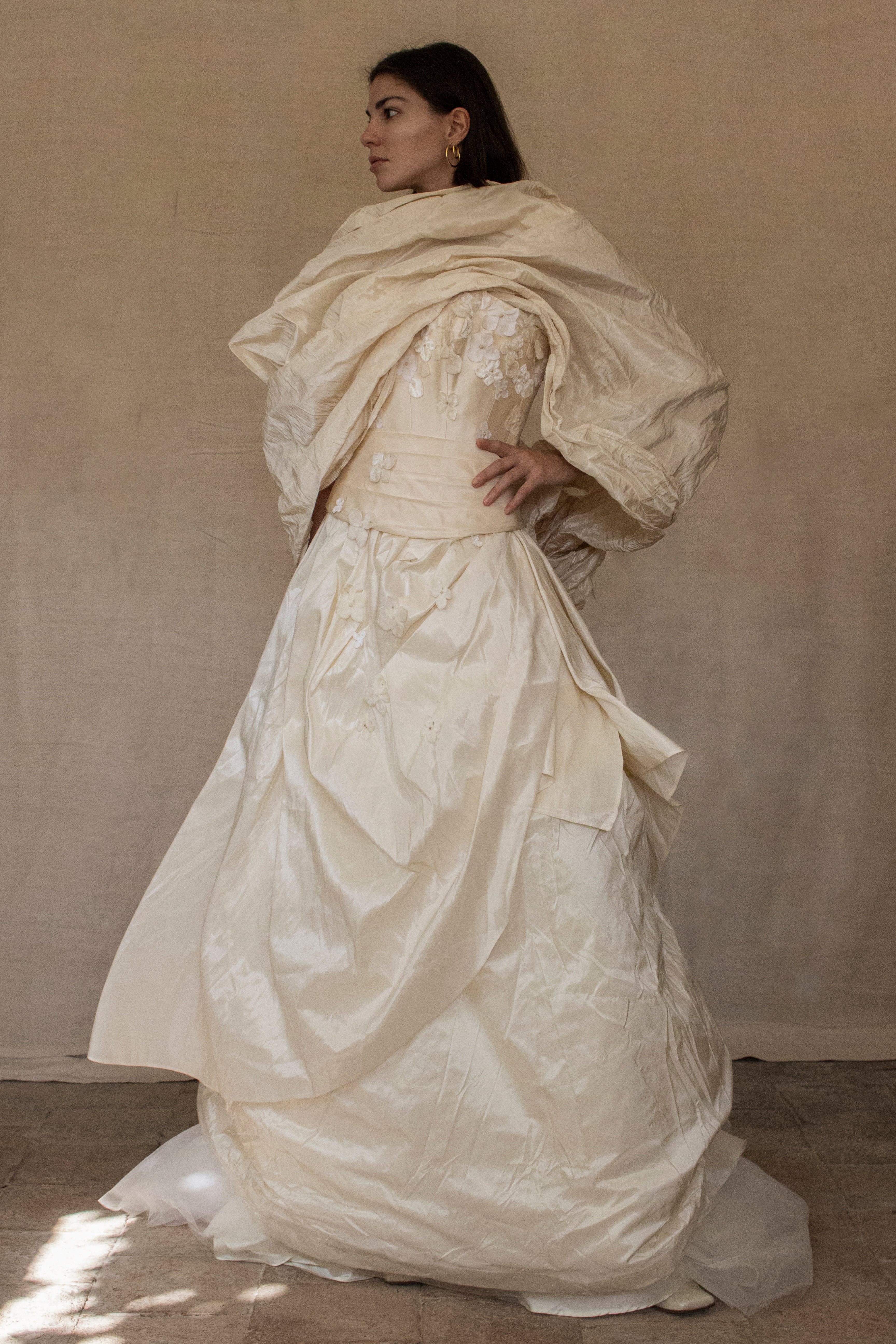 313 - MAXIMALIST BRIDAL SET: "PAPER-EFFECT" SILK TAFFETA SKIRT & 3D VELVET FLOWER CORSET WITH STOLE