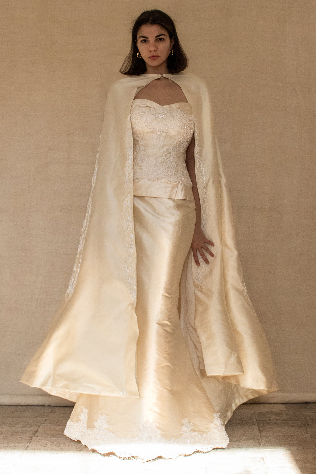 334 - IVORY SILK MIKADO VINTAGE WEDDING DRESS: COLUMN GOWN WITH EMBROIDERED CAPE & CRYSTALS - Vague atelier