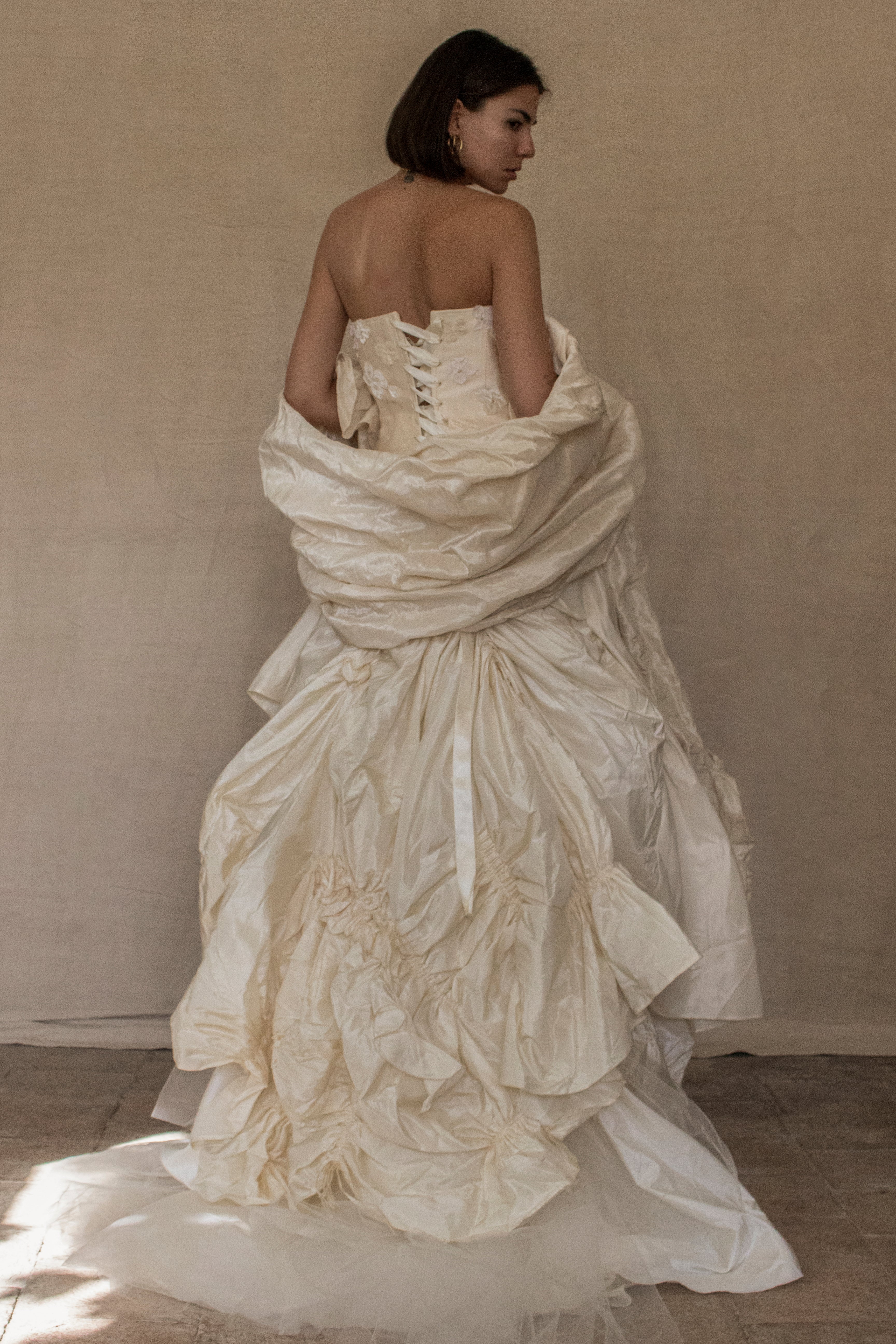 313 - MAXIMALIST BRIDAL SET: "PAPER-EFFECT" SILK TAFFETA SKIRT & 3D VELVET FLOWER CORSET WITH STOLE