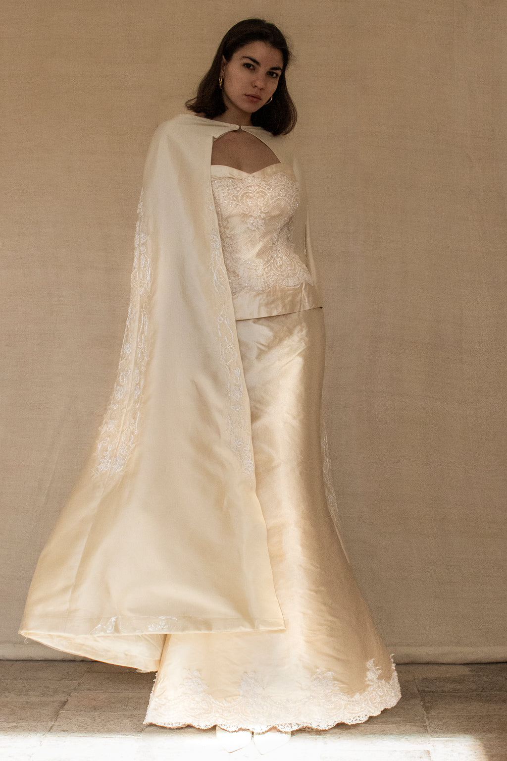 334 - IVORY SILK MIKADO VINTAGE WEDDING DRESS: COLUMN GOWN WITH EMBROIDERED CAPE & CRYSTALS - Vague atelier