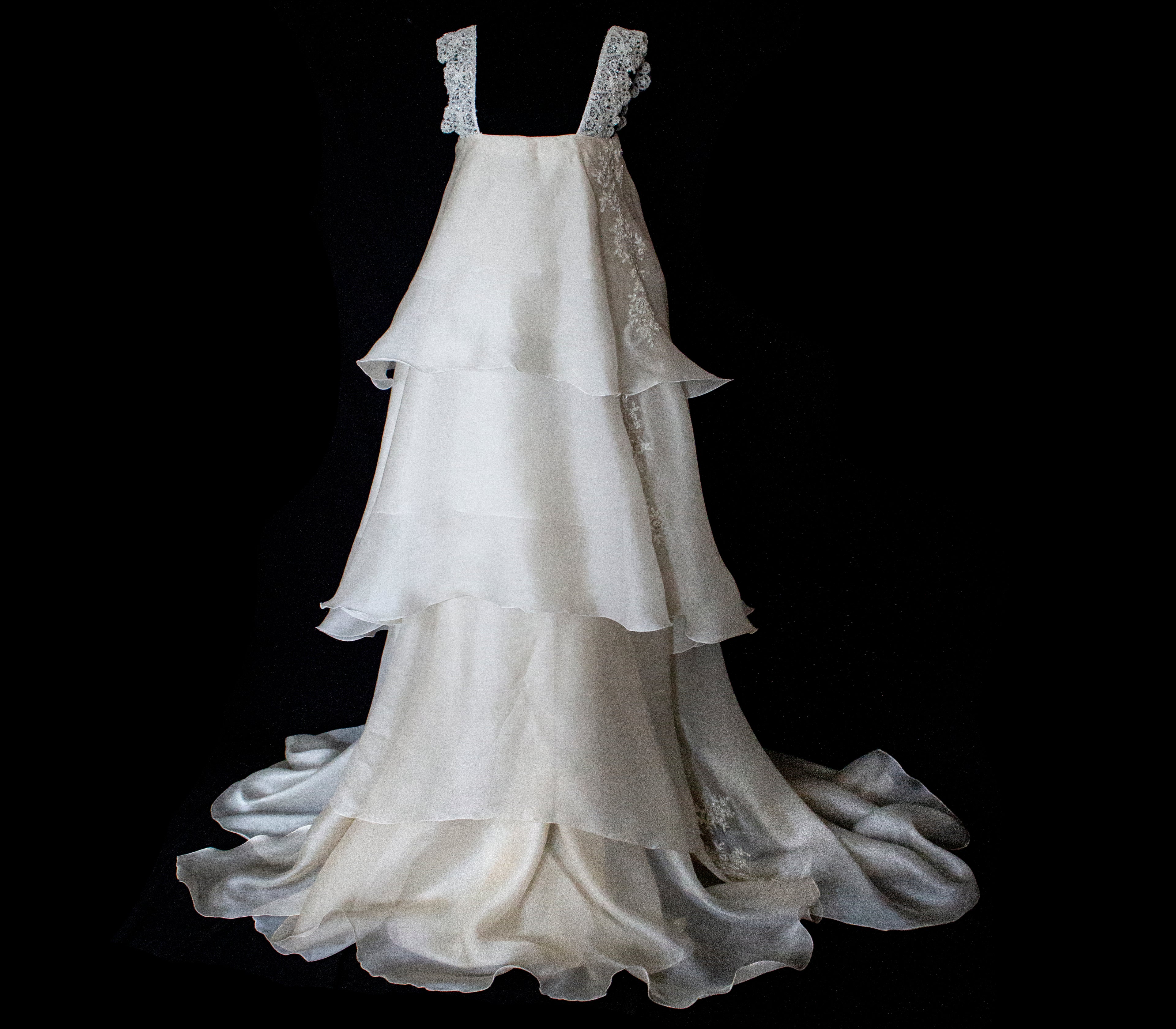344 - UNIQUE UPCYCLED SILK ORGANZA WEDDING DRESS: PEARL GREY & BRONZE RUFFLED GOWN, SILVER EMBROIDERY, LUXURY SUSTAINABLE BRIDAL DRESS - Vague atelier