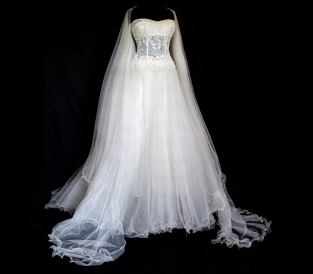 361 - VINTAGE PRINCESS WEDDING DRESS: ECRU SILK TULLE GOWN WITH EMBROIDERED STRAPLESS BODICE