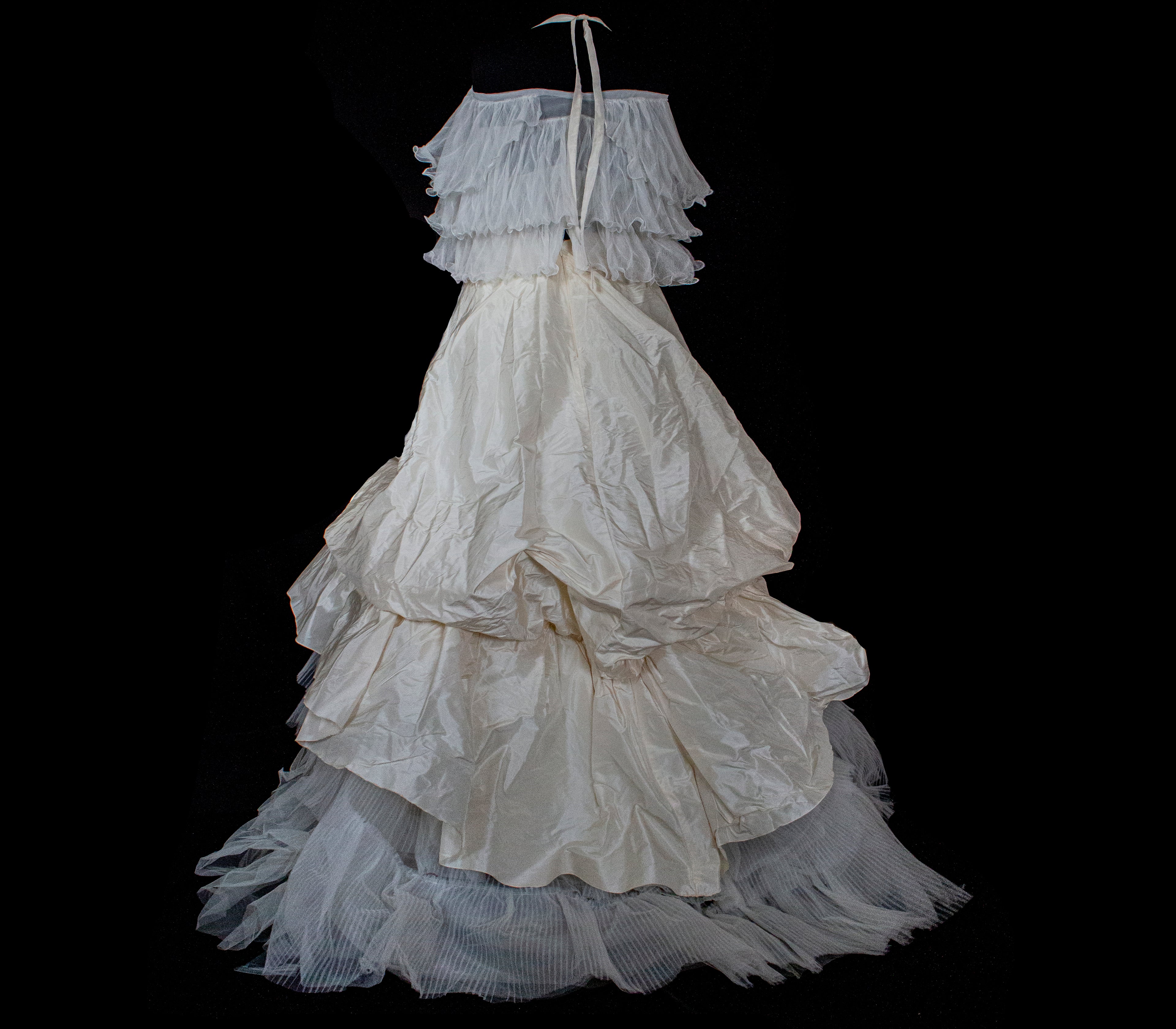 335 - ROMANTIC CREAM SILK TAFFETA VINTAGE WEDDING DRESS: UNIQUE 3-PIECE BALL GOWN WITH RUFFLED CLOUD CAPE - Vague atelier