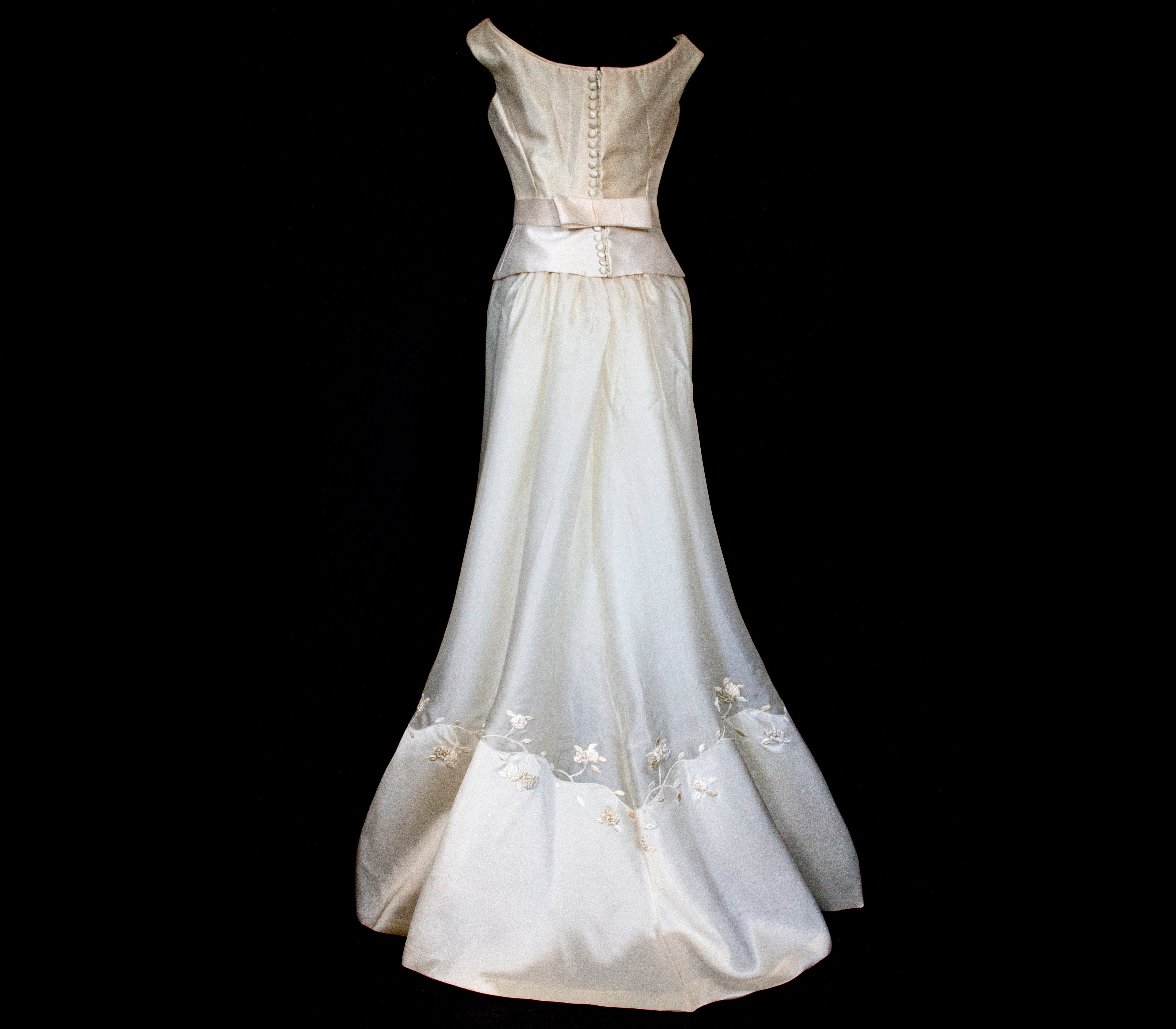275 - MINIMALIST ELEGANT VINTAGE SILK ORGANZA BRIDAL SET: BATEAU TOP & A-LINE SKIRT WITH BACK BOW