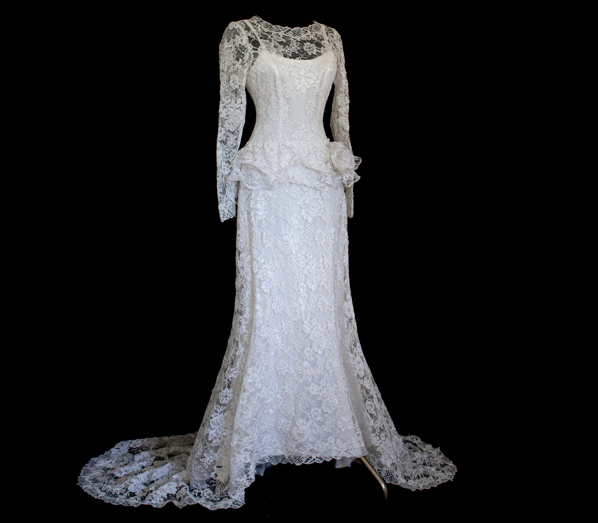 1980s Vintage Macramé Lace Sheath Wedding Dress | Full Train Gown - 377
