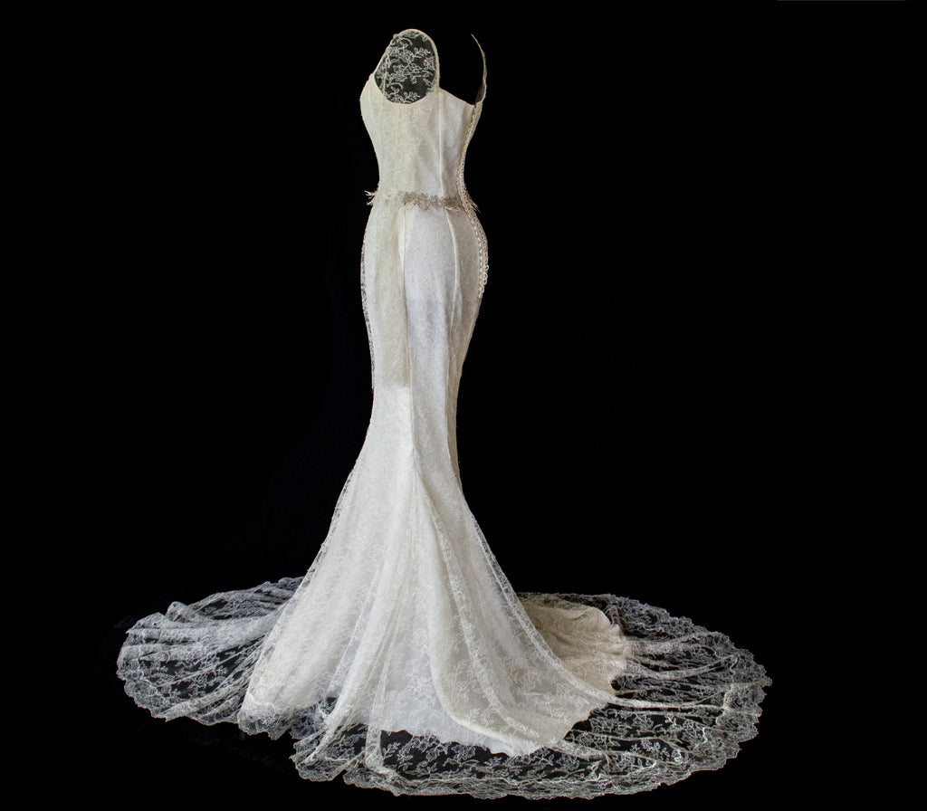 Vintage Chantilly Lace Mermaid Wedding Dress | Full Train Gown - 379