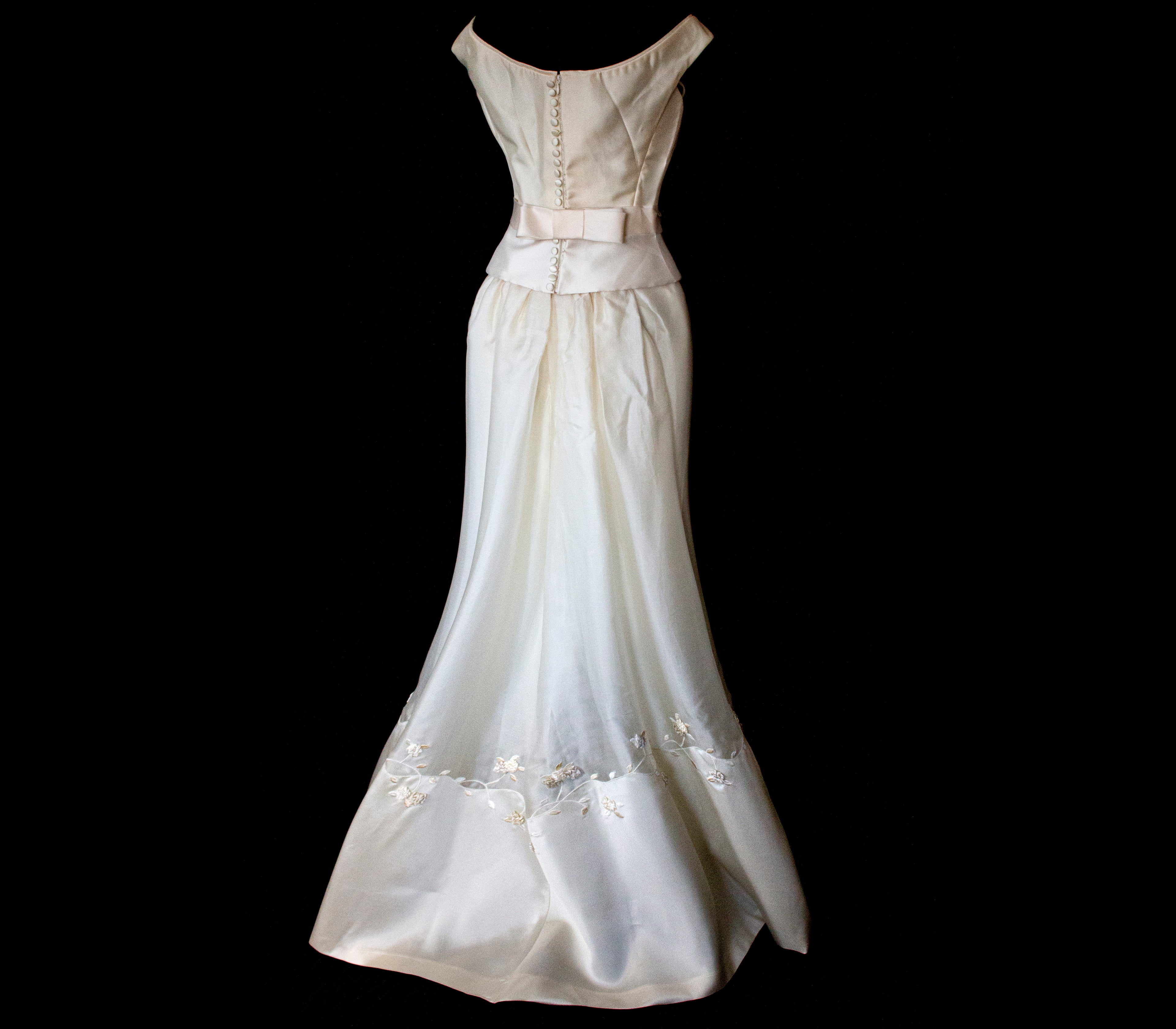 275 - MINIMALIST ELEGANT VINTAGE SILK ORGANZA BRIDAL SET: BATEAU TOP & A-LINE SKIRT WITH BACK BOW
