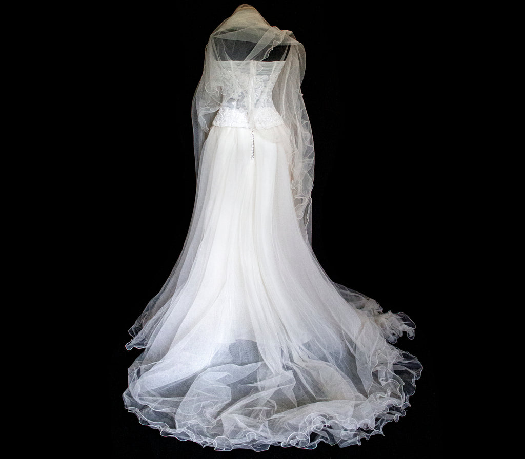 361 - VINTAGE PRINCESS WEDDING DRESS: ECRU SILK TULLE GOWN WITH EMBROIDERED STRAPLESS BODICE