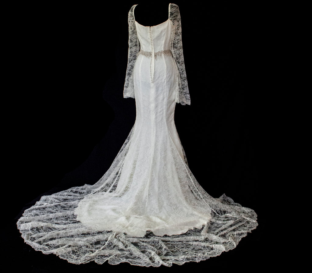 Vintage Chantilly Lace Mermaid Wedding Dress | Full Train Gown - 379