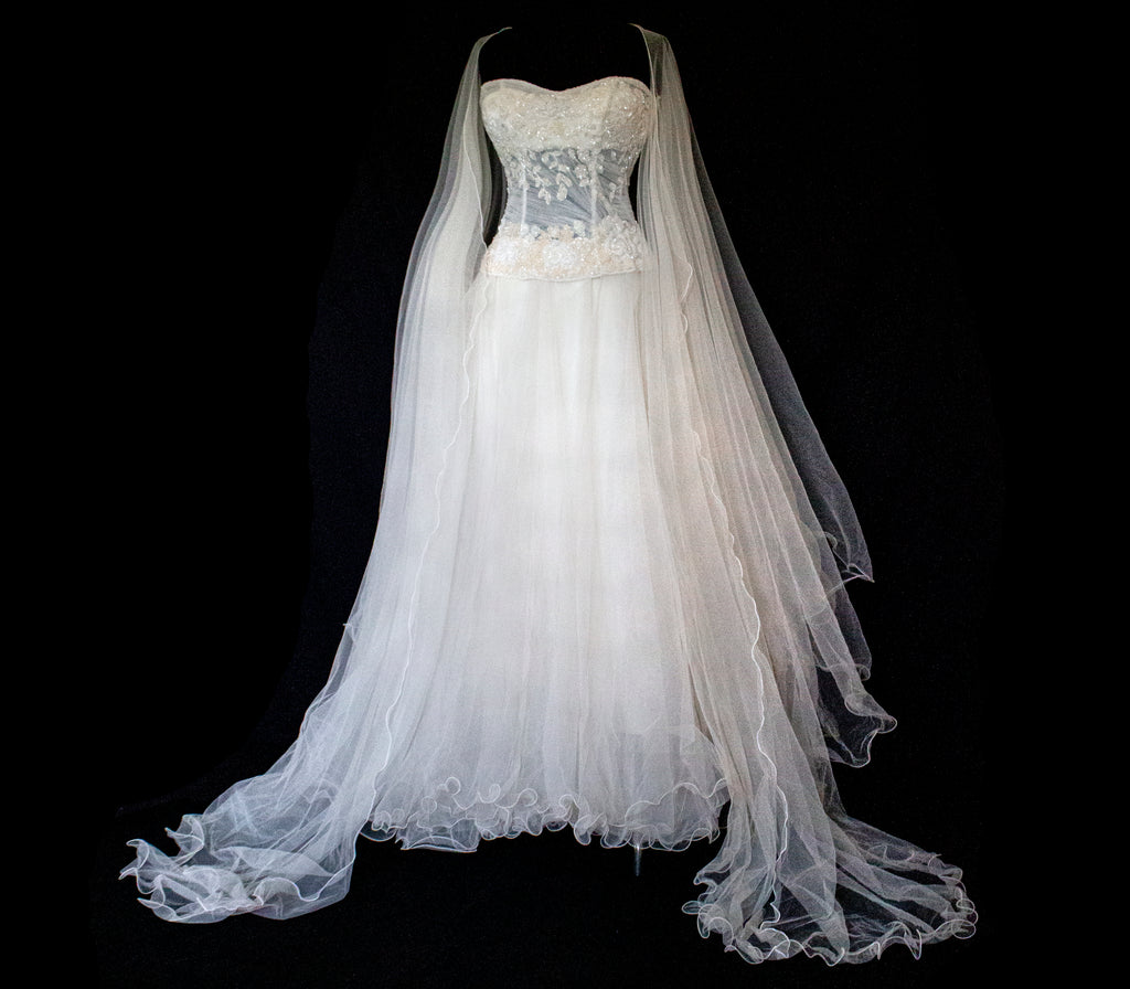 361 - VINTAGE PRINCESS WEDDING DRESS: ECRU SILK TULLE GOWN WITH EMBROIDERED STRAPLESS BODICE