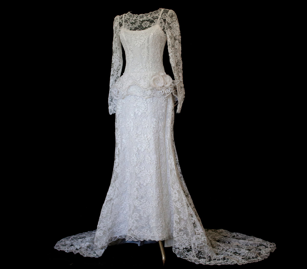 1980s Vintage Macramé Lace Sheath Wedding Dress | Full Train Gown - 377
