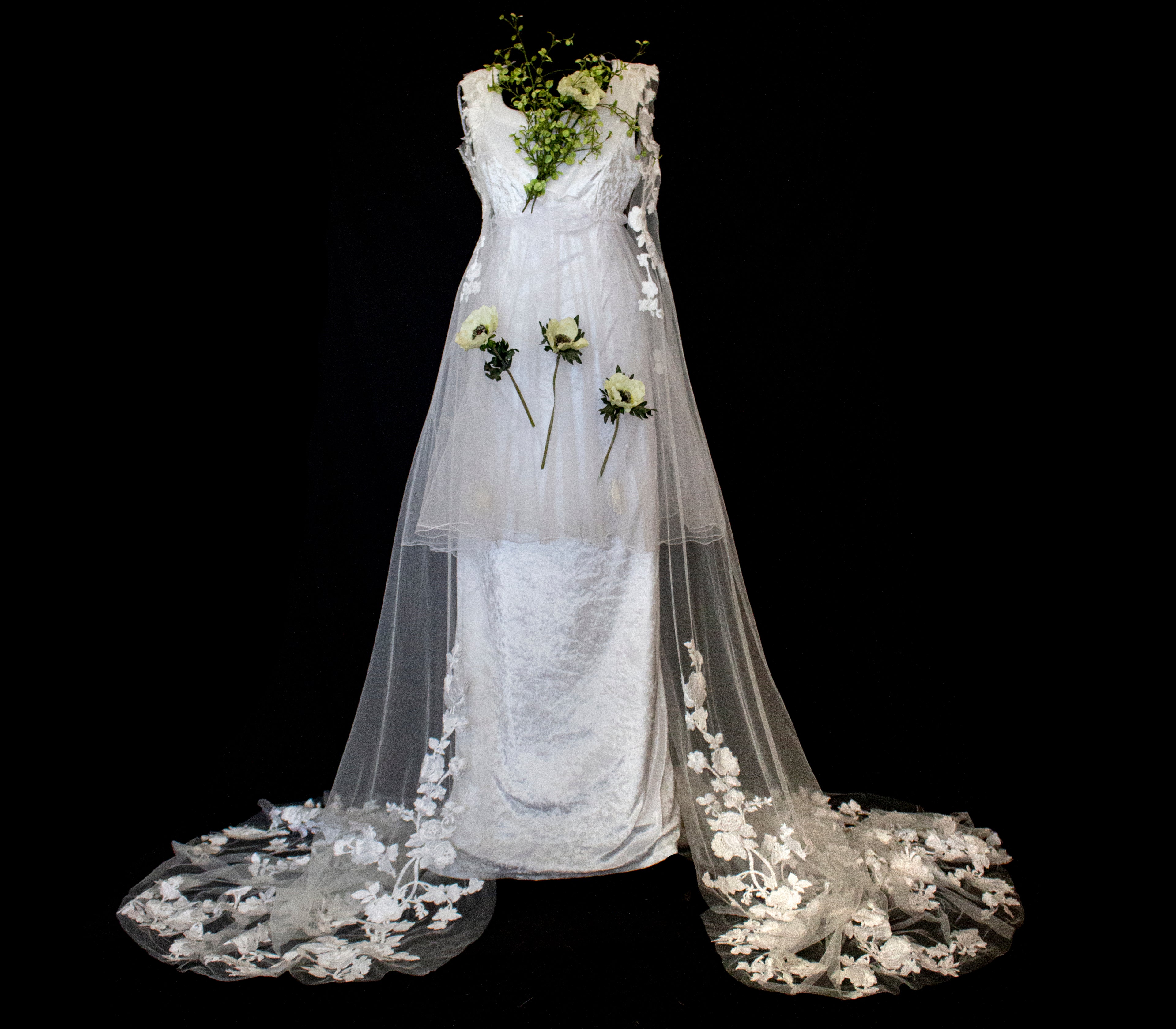 350 - UNIQUE VINTAGE UPCYCLED WEDDING DRESS: PEARL GREY VELVET SHEATH WITH TUTU & MAXI EMBROIDERED BRIDAL CAPE, SPRING BOHO STYLE - Vague atelier