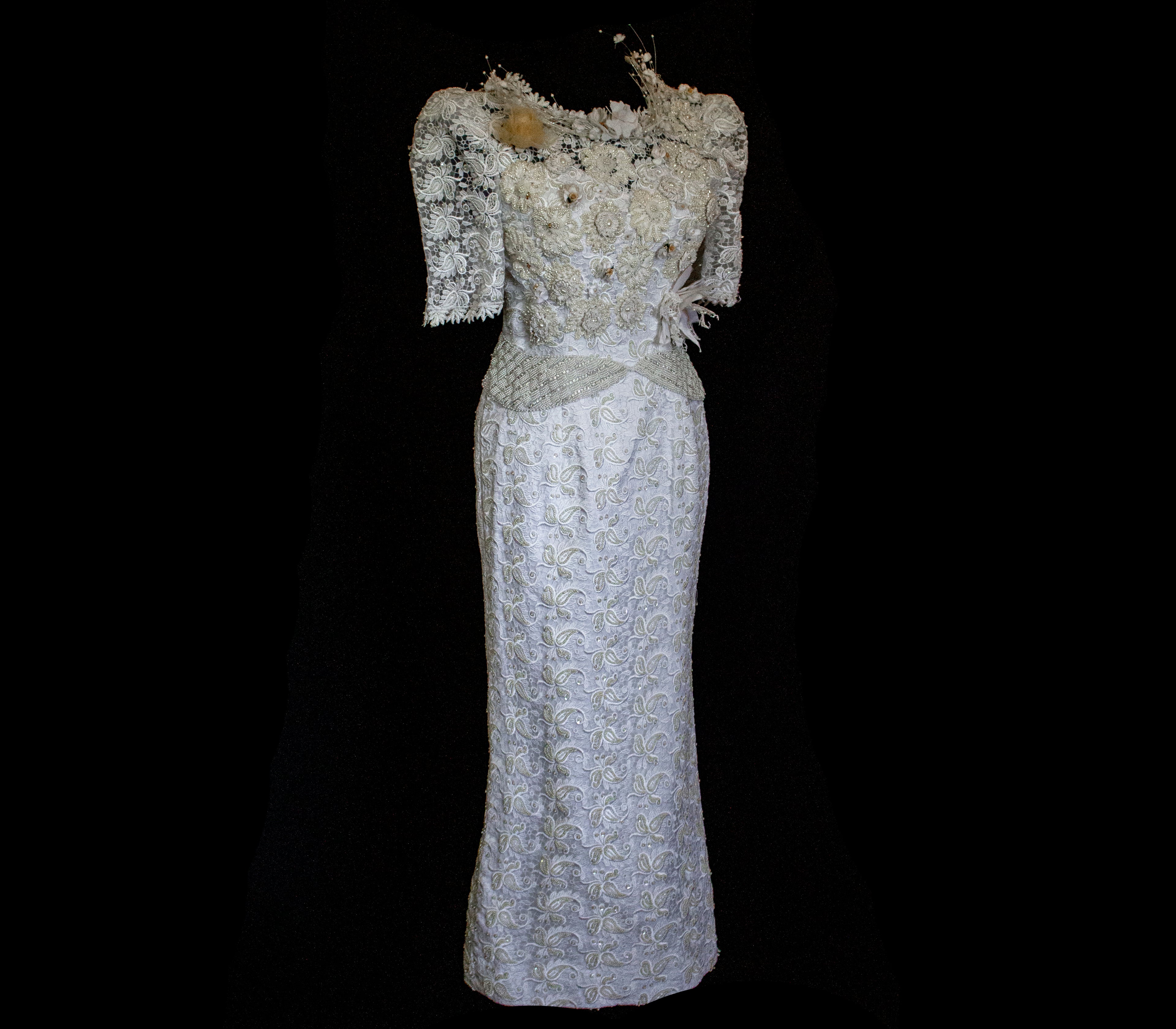 359 - VINTAGE 80s BEADED LACE SHEATH DRESS: WHITE & GOLD WEDDING GOWN WITH 3D FLORAL DETAILS