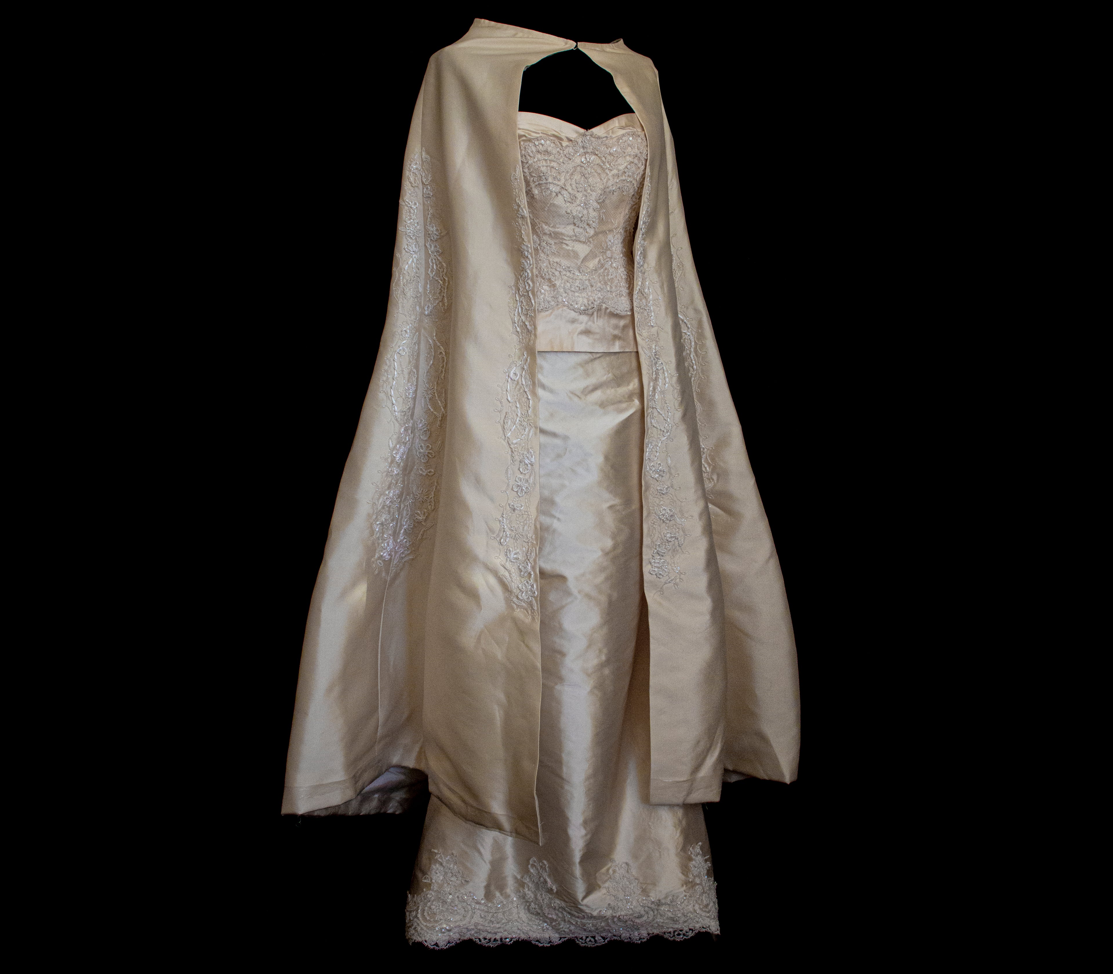 334 - IVORY SILK MIKADO VINTAGE WEDDING DRESS: COLUMN GOWN WITH EMBROIDERED CAPE & CRYSTALS - Vague atelier