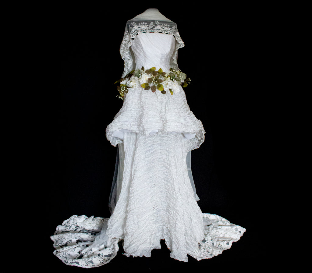 324 - PEARL GREY VINTAGE WEDDING DRESS: A ROMANTIC & UNIQUE BUCOLIC MASTERPIECE - Vague atelier