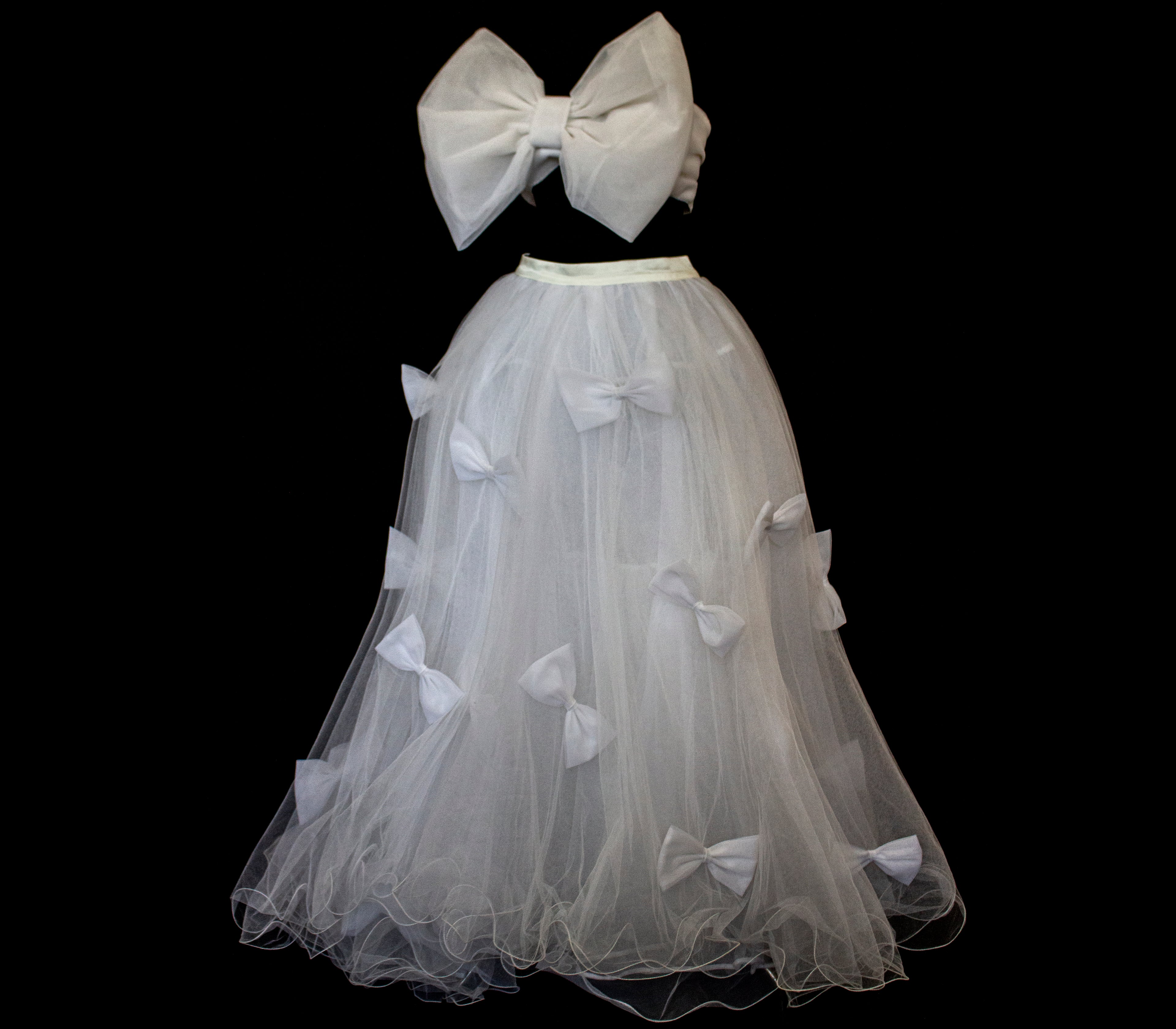 236 - VINTAGE TWO-PIECE TULLE WEDDING DRESS: CROP TOP WITH MAXI BOW & BIG BALL GOWN SKIRT - WHITE 90s STYLE - Vague atelier