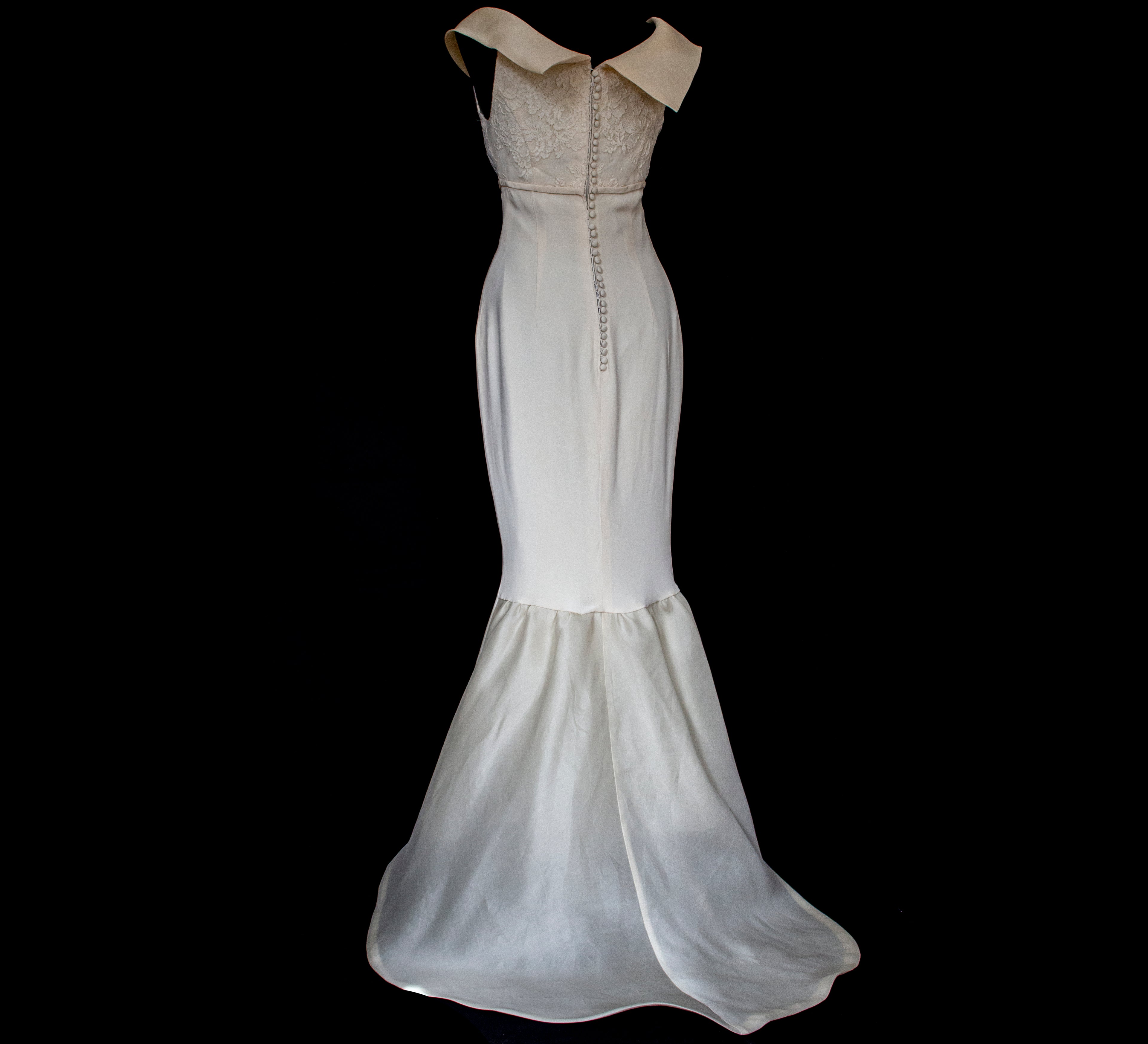 273 - CHIC VINTAGE PURE SILK BRIDAL MERMAID GOWN: LACE BODICE & VERTICAL MAXI BOWS