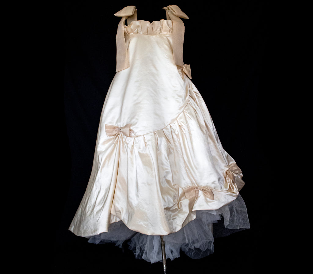 354 - UNIQUE SILK TAFFETA TRAPEZE WEDDING DRESS: CREAM & CARAMEL GOWN WITH MAXI ORGANZA BOWS, OPEN BACK & RUFFLES - Vague atelier