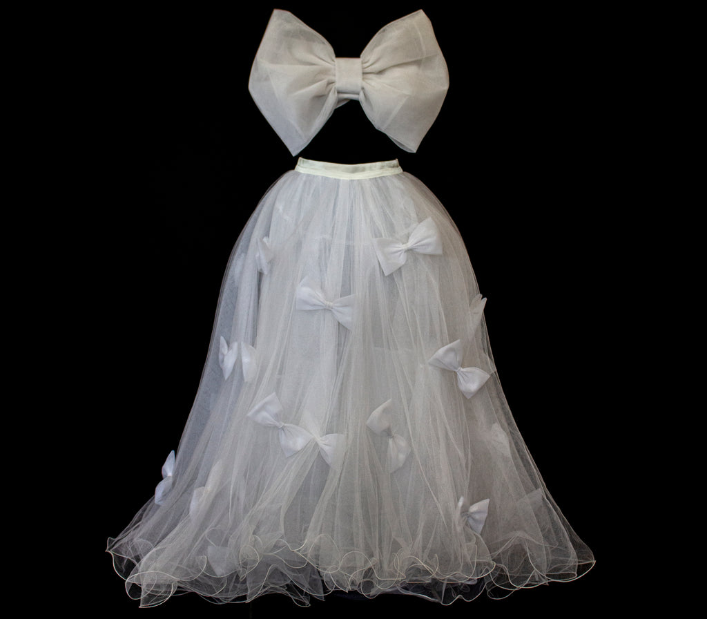 236 - VINTAGE TWO-PIECE TULLE WEDDING DRESS: CROP TOP WITH MAXI BOW & BIG BALL GOWN SKIRT - WHITE 90s STYLE - Vague atelier