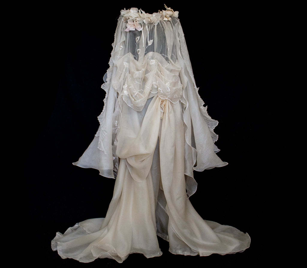 323 - BUCOLIC SILK ORGANDIE WEDDING SET: VINTAGE BUTTERFLY CAPE & DRAPED SKIRT - Vague atelier