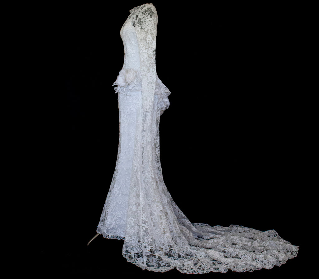 1980s Vintage Macramé Lace Sheath Wedding Dress | Full Train Gown - 377