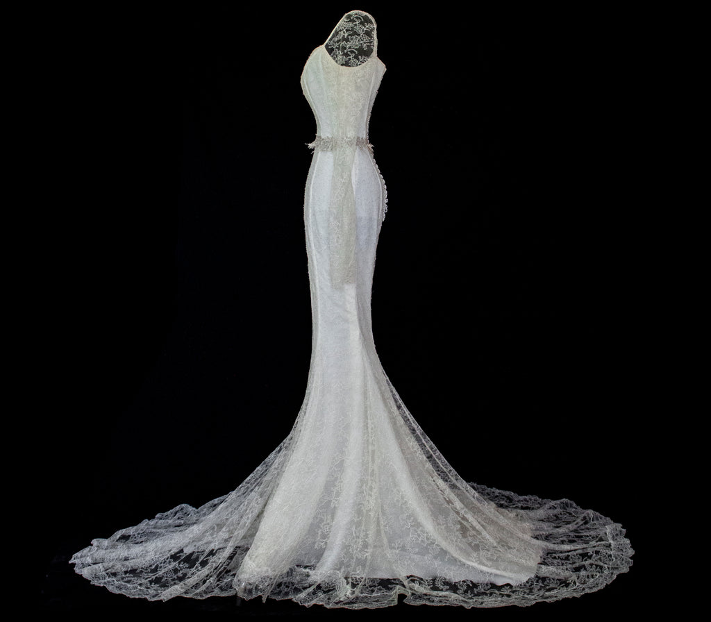 Vintage Chantilly Lace Mermaid Wedding Dress | Full Train Gown - 379