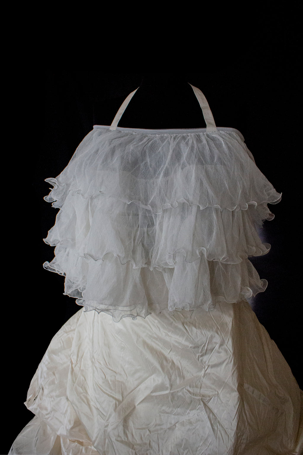 335 - ROMANTIC CREAM SILK TAFFETA VINTAGE WEDDING DRESS: UNIQUE 3-PIECE BALL GOWN WITH RUFFLED CLOUD CAPE - Vague atelier