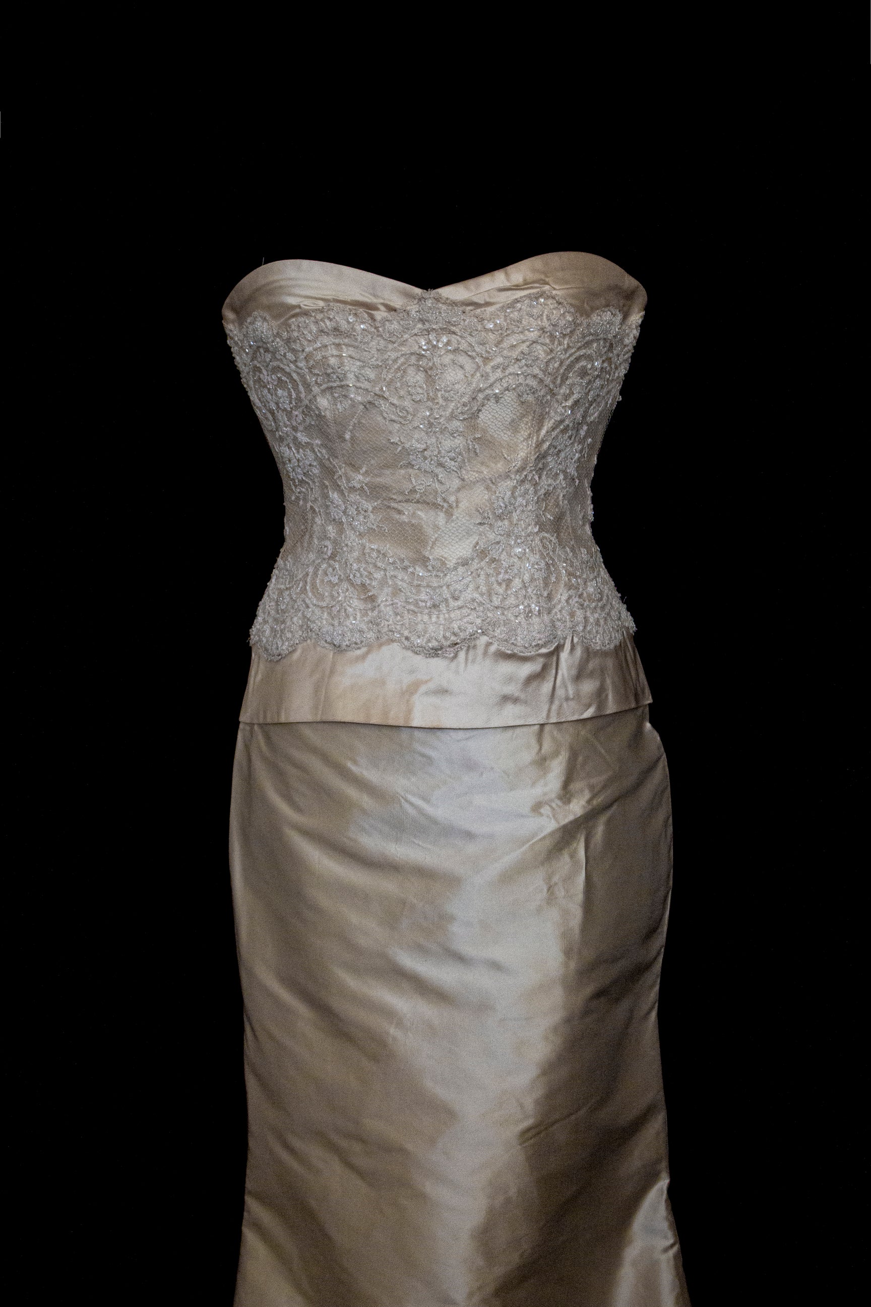 334 - IVORY SILK MIKADO VINTAGE WEDDING DRESS: COLUMN GOWN WITH EMBROIDERED CAPE & CRYSTALS - Vague atelier