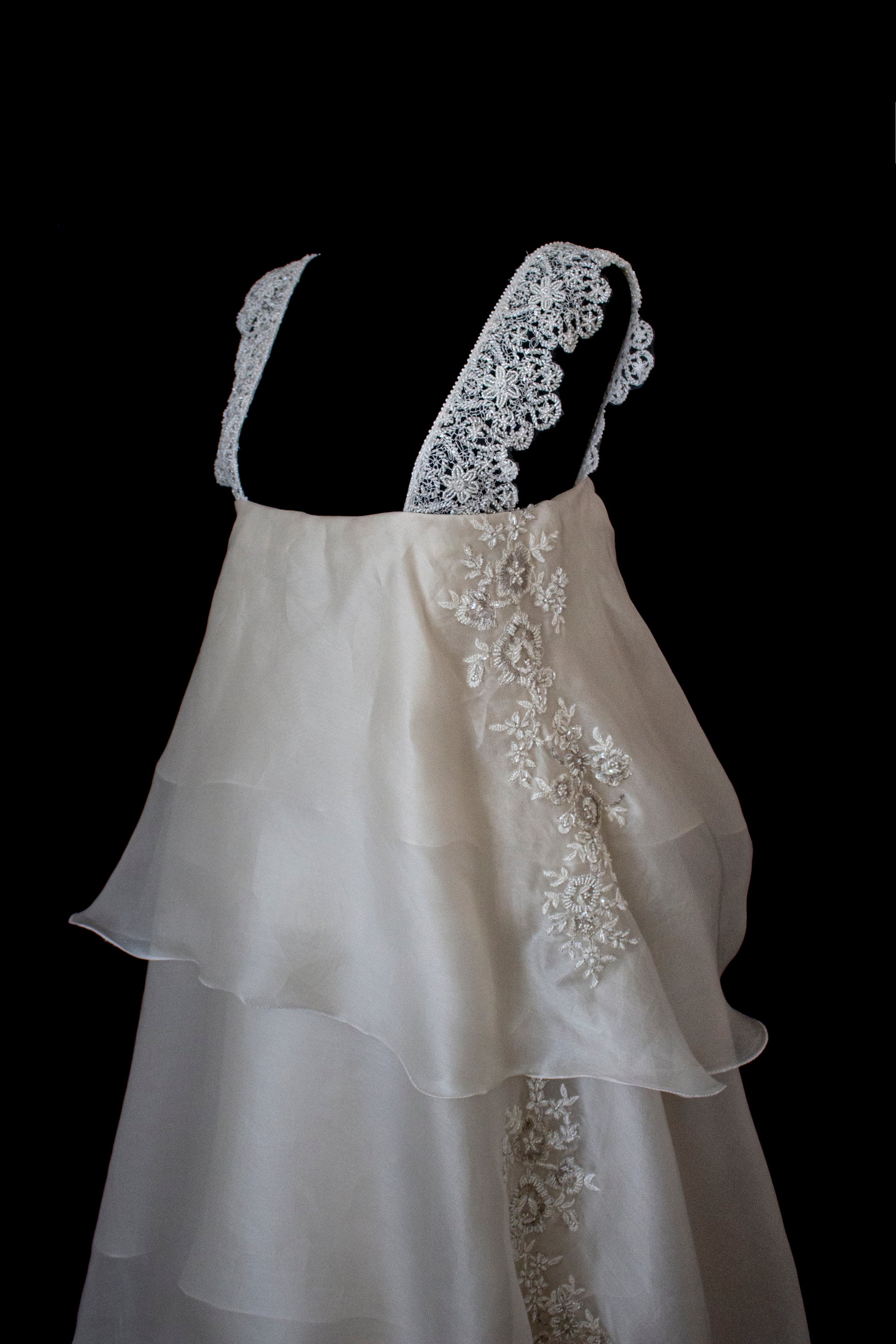 344 - UNIQUE UPCYCLED SILK ORGANZA WEDDING DRESS: PEARL GREY & BRONZE RUFFLED GOWN, SILVER EMBROIDERY, LUXURY SUSTAINABLE BRIDAL DRESS - Vague atelier