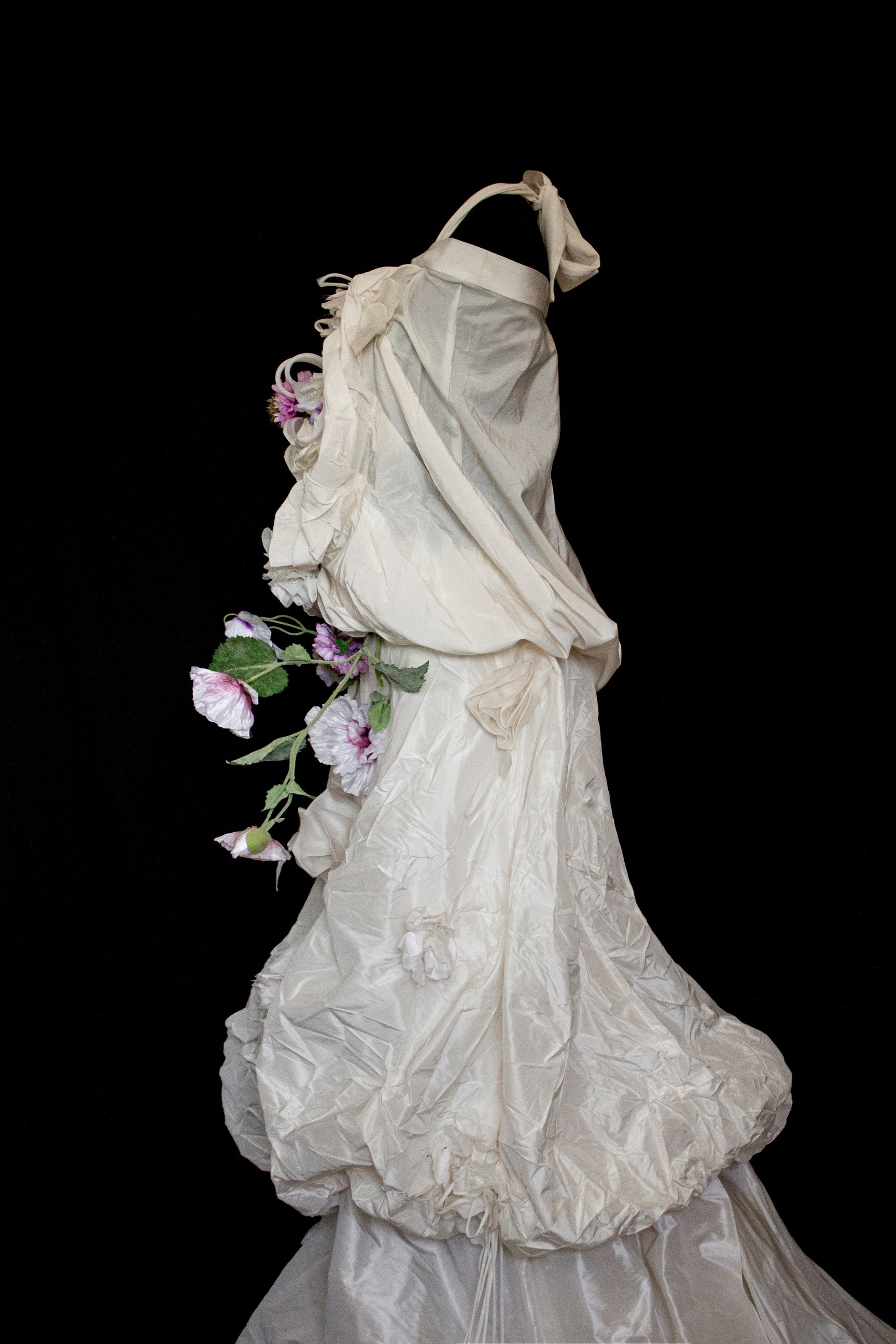297- UNIQUE ROMANTIC VINTAGE SILK TAFFETA ENSEMBLE: BALLOON TOP & 3D MULTICOLOR FLORAL SKIRT - Vague atelier