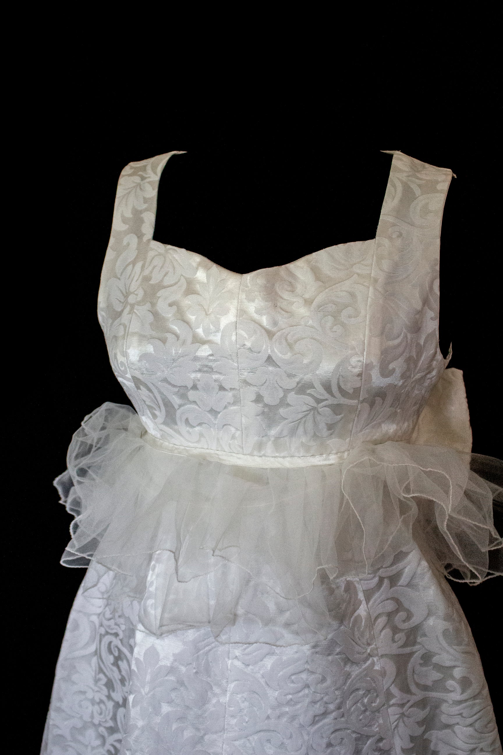 Vintage 90s Mini Wedding Dress | Damask Bridal Dress with Cape & Bow - 368