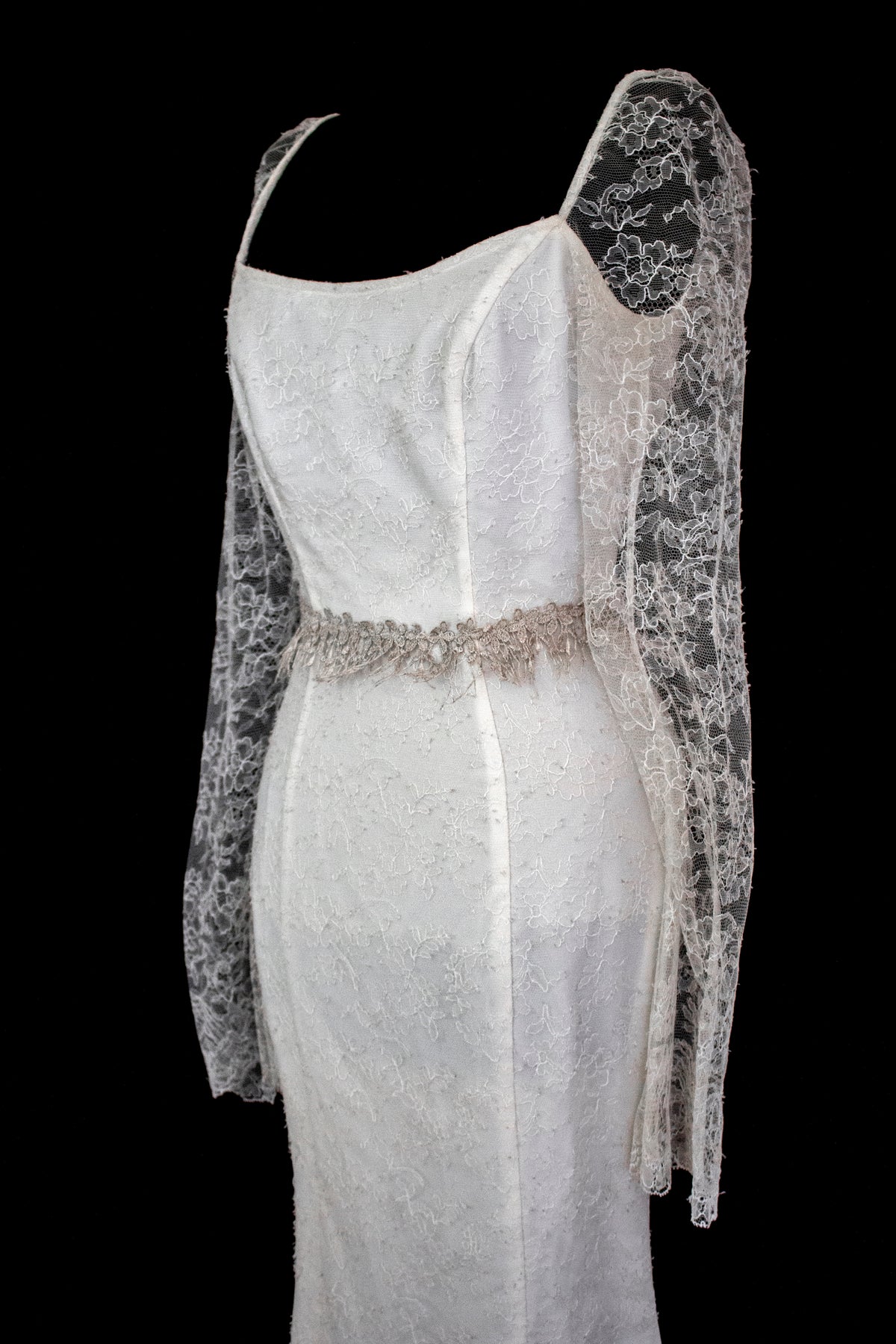 Vintage Chantilly Lace Mermaid Wedding Dress | Full Train Gown - 379