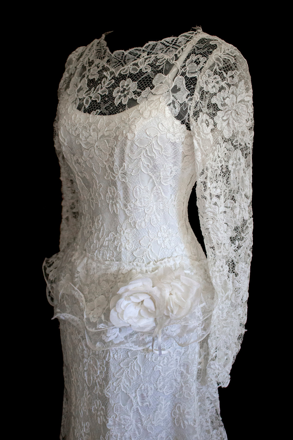 1980s Vintage Macramé Lace Sheath Wedding Dress | Full Train Gown - 377