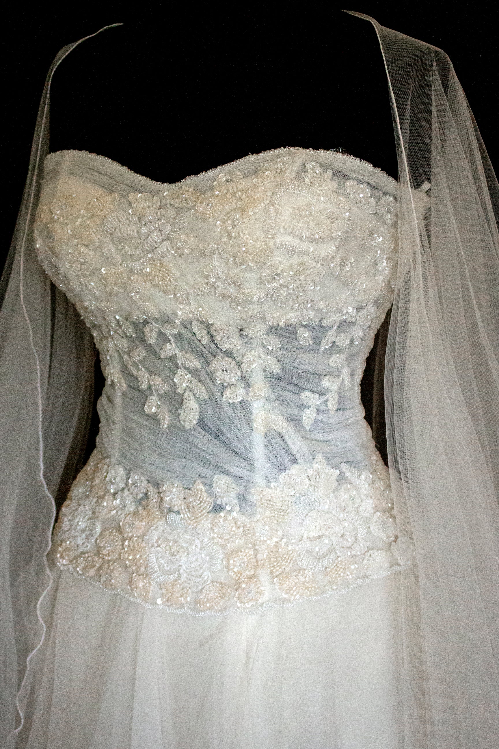 361 - VINTAGE PRINCESS WEDDING DRESS: ECRU SILK TULLE GOWN WITH EMBROIDERED STRAPLESS BODICE
