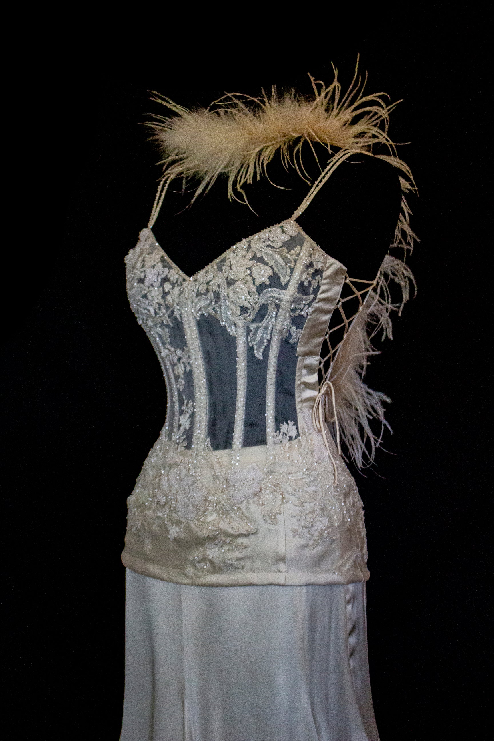 362 - VINTAGE 90s SILK BRIDAL TWO PIECE SET: EMBROIDERED BUSTIER AND FLUID CREAM SKIRT