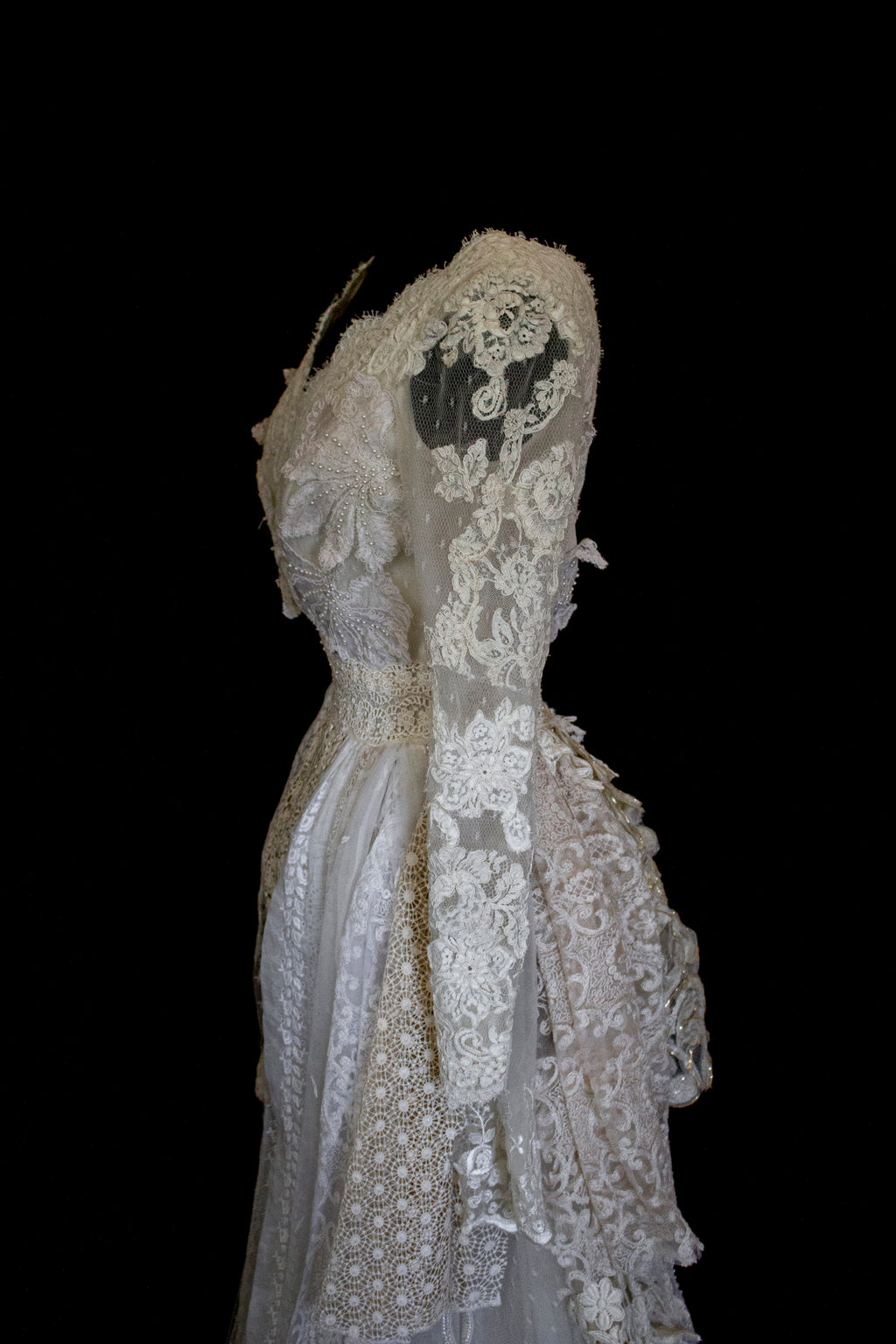 356 - VINTAGE 90s UPCYCLED LACE WEDDING DRESS: IVORY GOWN WITH POLKA DOT TULLE & ANTIQUE MACRAME DETAILS - Vague atelier